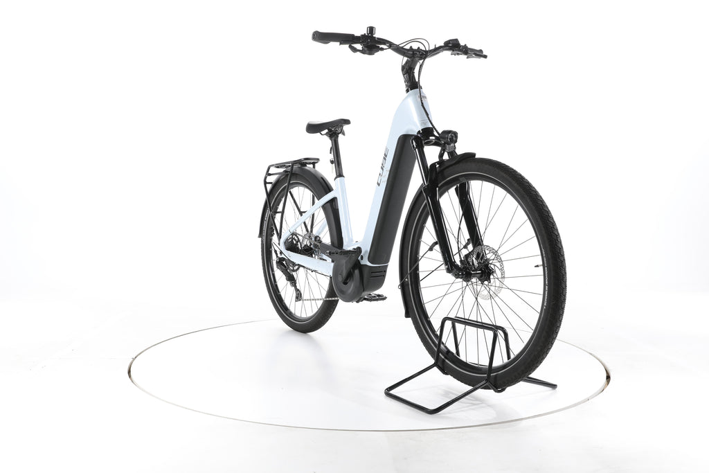 Cube Touring Hybrid ONE Trekking E-Bike Tiefeinsteiger 2026 - Image 3