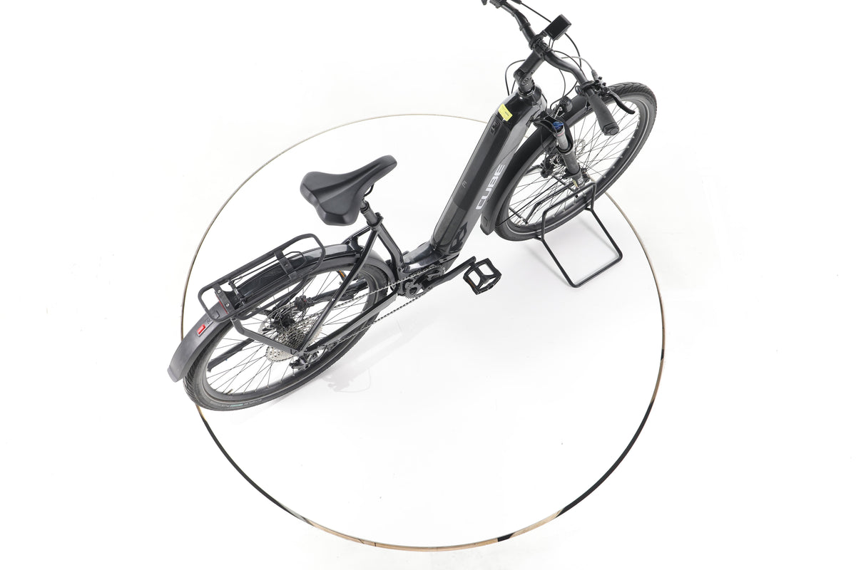 Cube Kathmandu Hybrid Trekking E-Bike Tiefeinsteiger - Image 24