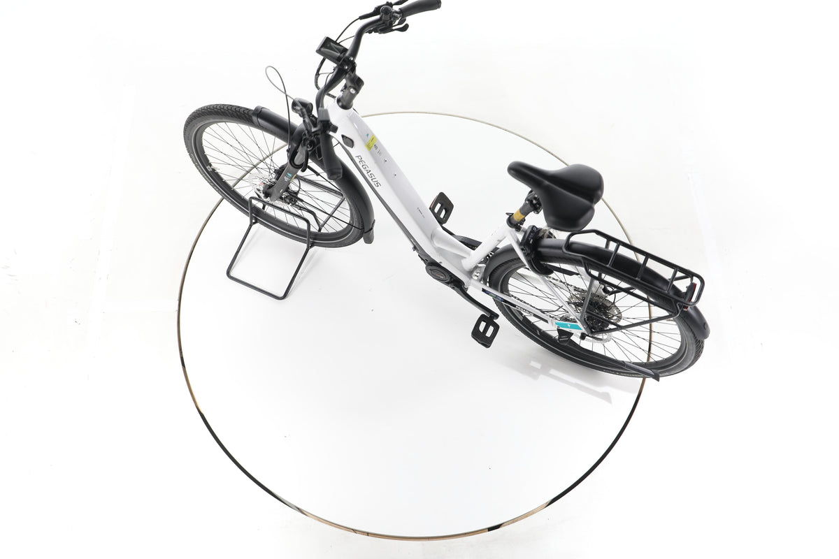 Pegasus Premio EVO Lite Trekking E-Bike Tiefeinsteiger - Image 20
