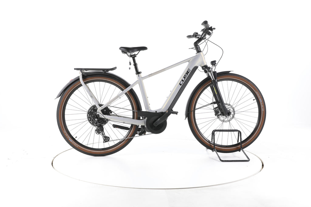 Cube Touring Hybrid Pro Trekking E-Bike - Image 1