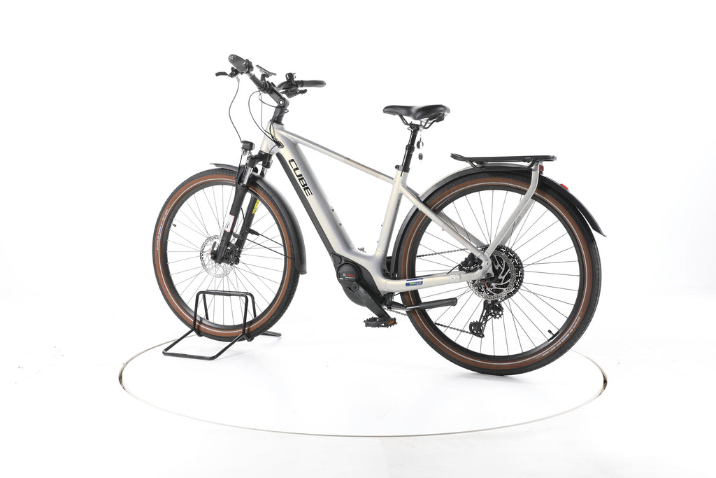 Cube Touring Hybrid Pro Trekking E-Bike - Image 8