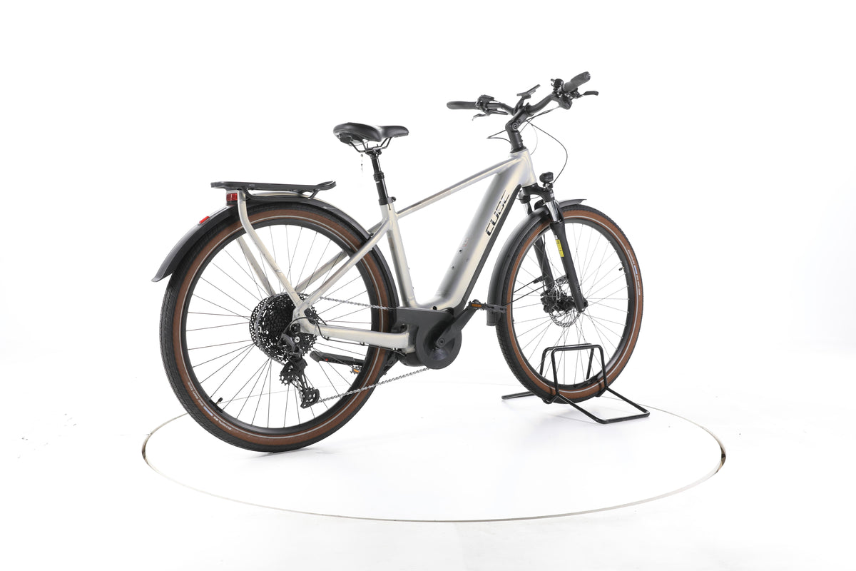 Cube Touring Hybrid Pro Trekking E-Bike - Image 12