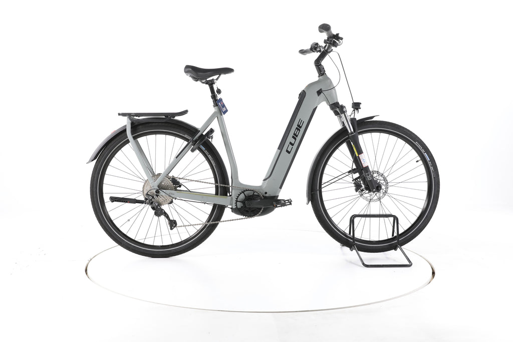 Cube Kathmandu Hybrid ONE 750 / Easy Entry 58 cm / L / swampgrey´n´black Trekking E-Bike Tiefeinsteiger - Image 1
