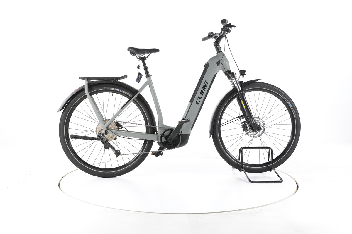 Cube Kathmandu Hybrid One 625 Trekking E-Bike Tiefeinsteiger - Image 1