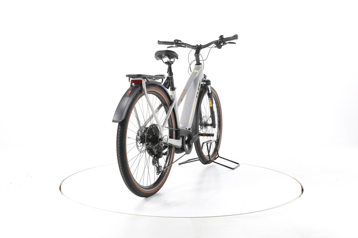 Cube Touring Hybrid Pro 625 Trekking E-Bike - Image 11