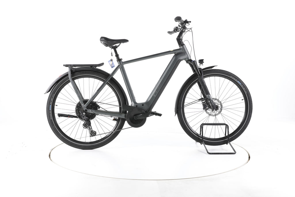 Cube Kathmandu Hybrid Pro 750 Trekking E-Bike - Image 1