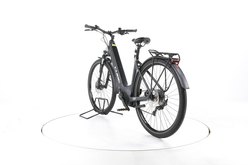 Cube Touring Hybrid One Trekking E-Bike Tiefeinsteiger - Image 9