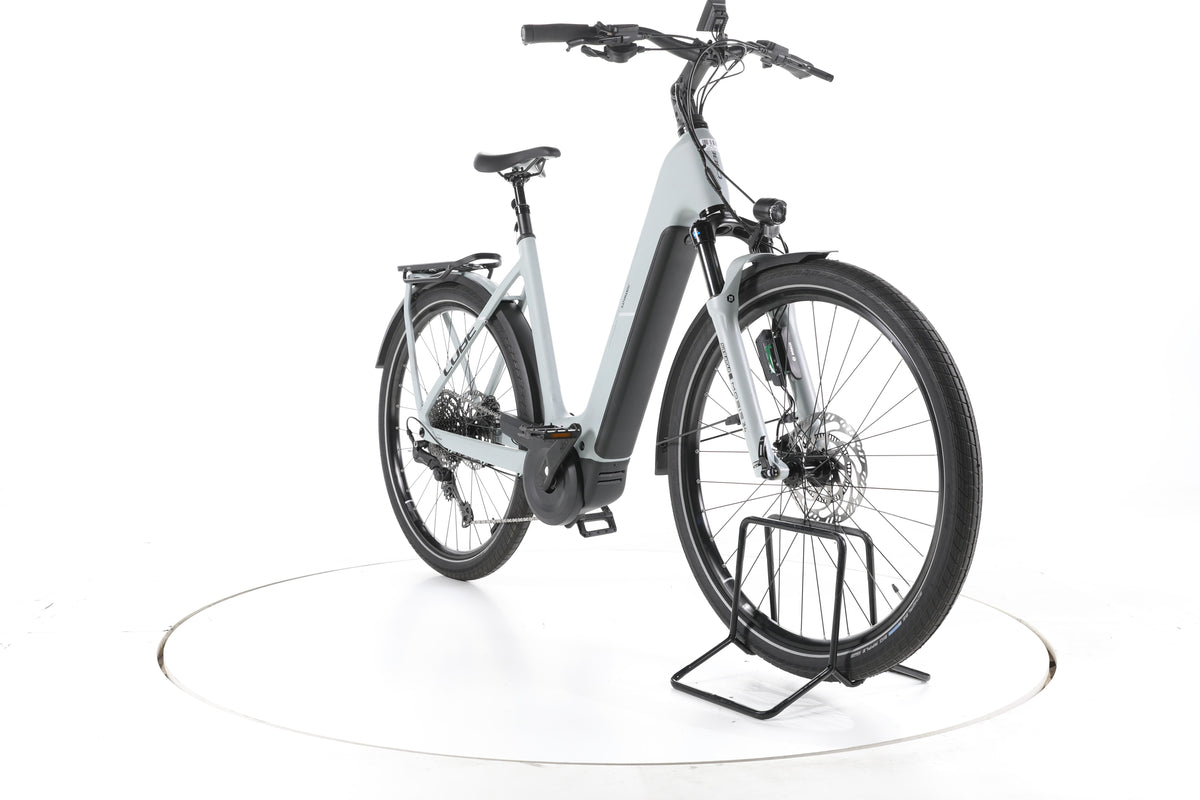Cube Kathmandu Hybrid Trekking E-Bike Tiefeinsteiger 2025 - Image 3