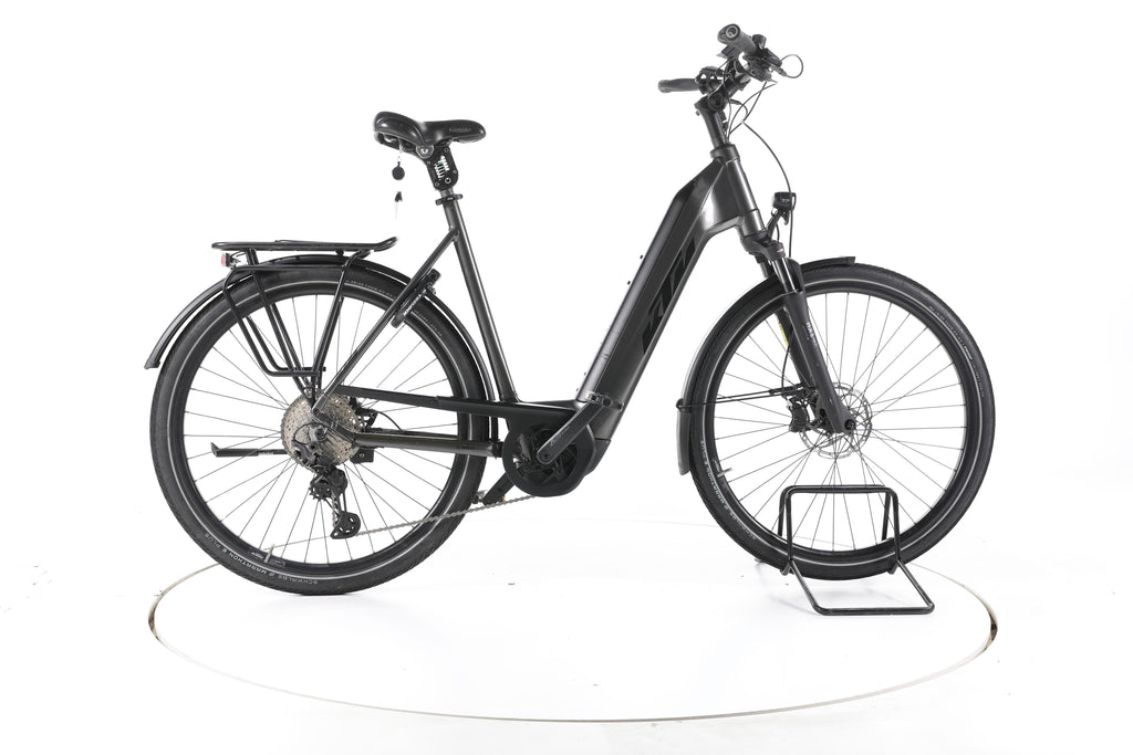 KTM Macina Style Trekking E-Bike Tiefeinsteiger - Image 1