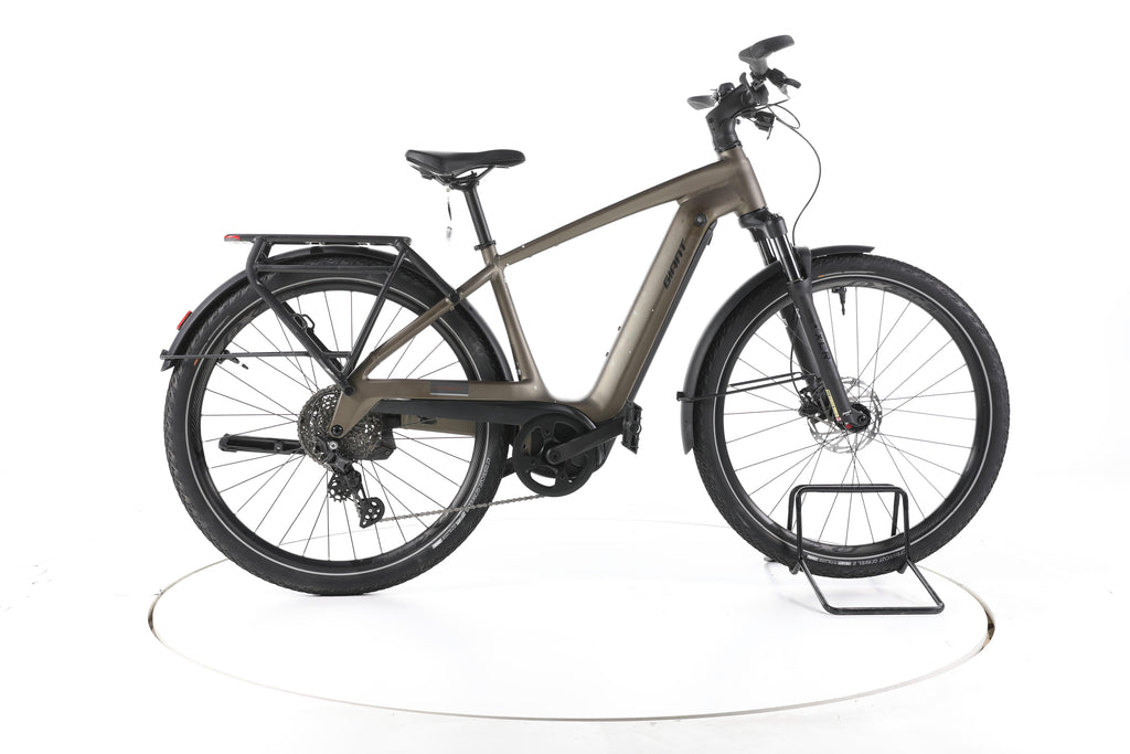 Giant Explore E+ 3 Pro Trekking E-Bike - Image 1