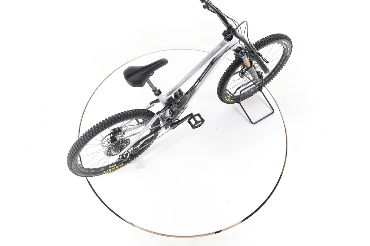 RAAW Madonna V3 Fahrrad Fully - Image 24