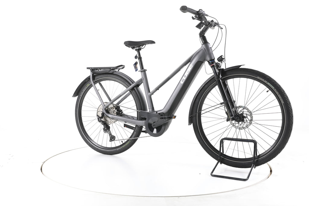 Cube Touring Hybrid EXC Trekking E-Bike - Image 2