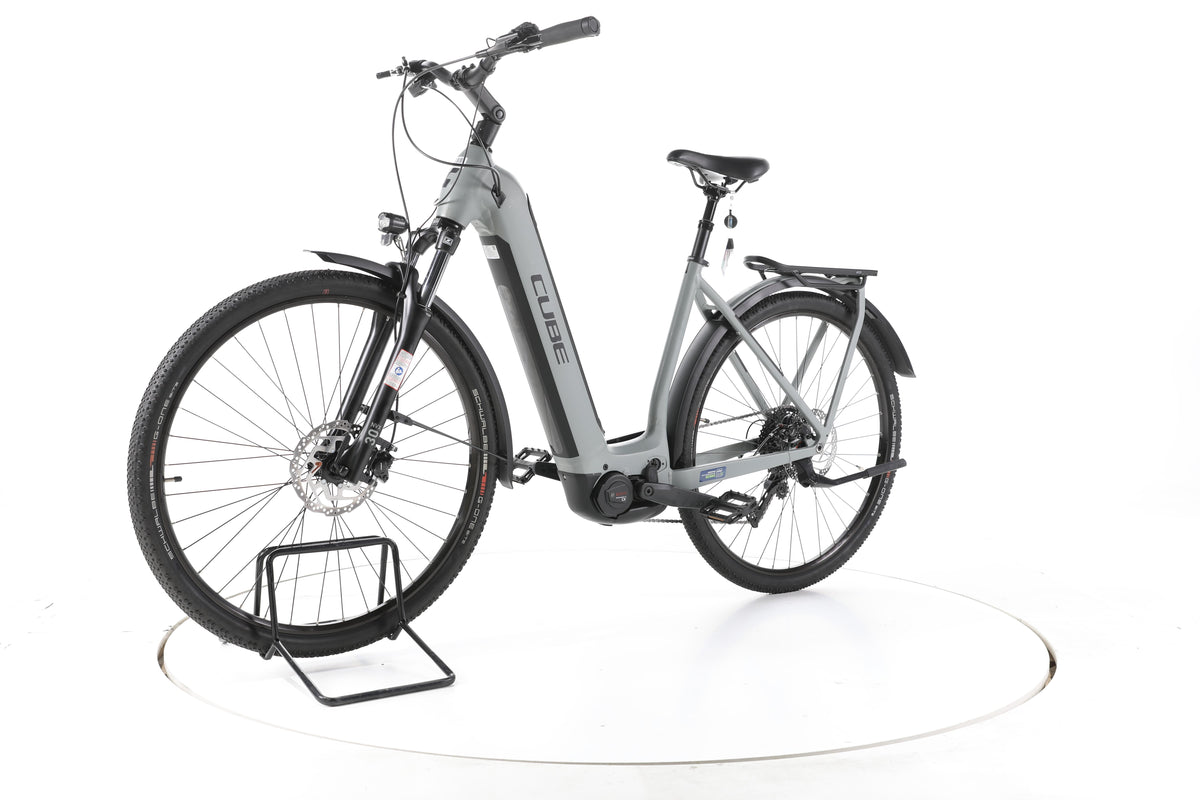 Cube Kathmandu Hybrid ONE Trekking E-Bike Tiefeinsteiger - Image 6