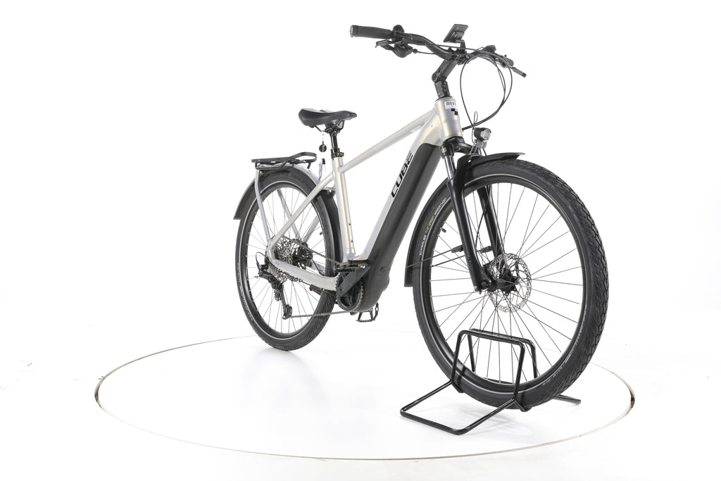 Cube Touring Hybrid Pro 625 Trekking E-Bike - Image 3