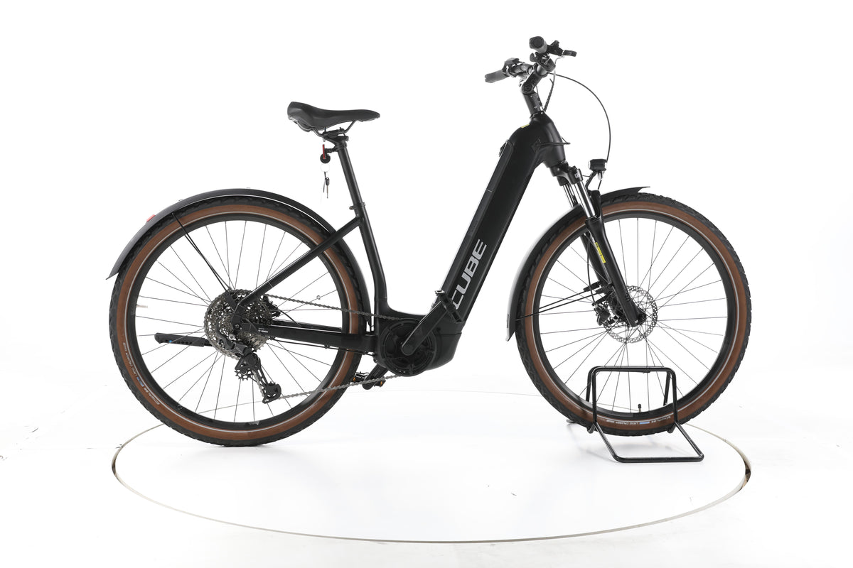 Cube Nuride Hybrid Pro 750 Allroad Trekking E-Bike Tiefeinsteiger 2024 - Image 1