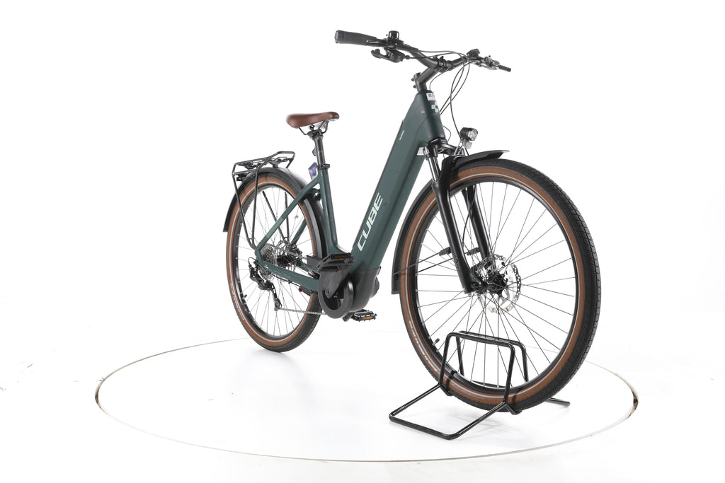Cube Touring Hybrid One Trekking E-Bike Tiefeinsteiger - Image 3