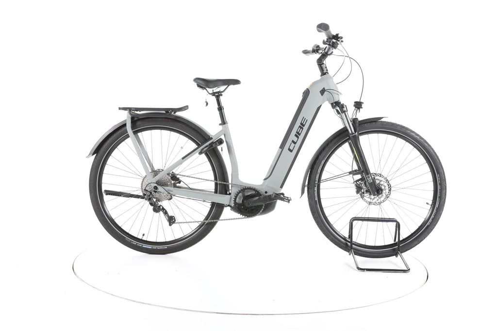 Cube Kathmandu Hybrid ONE Trekking E-Bike Tiefeinsteiger - Image 1