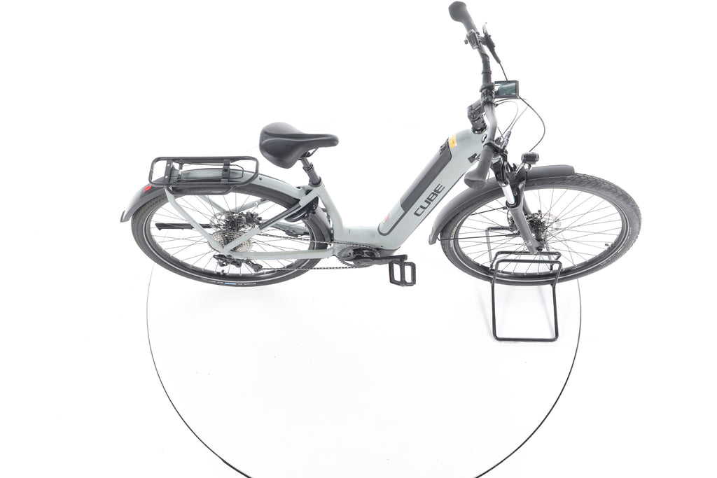 Cube Kathmandu Hybrid ONE Trekking E-Bike Tiefeinsteiger - Image 13