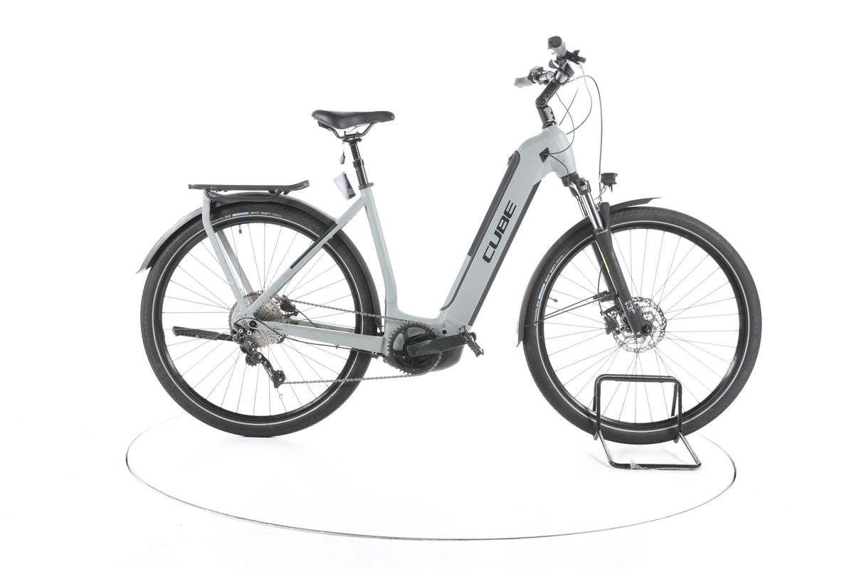 Cube Kathmandu Hybrid ONE Trekking E-Bike Tiefeinsteiger - Image 1