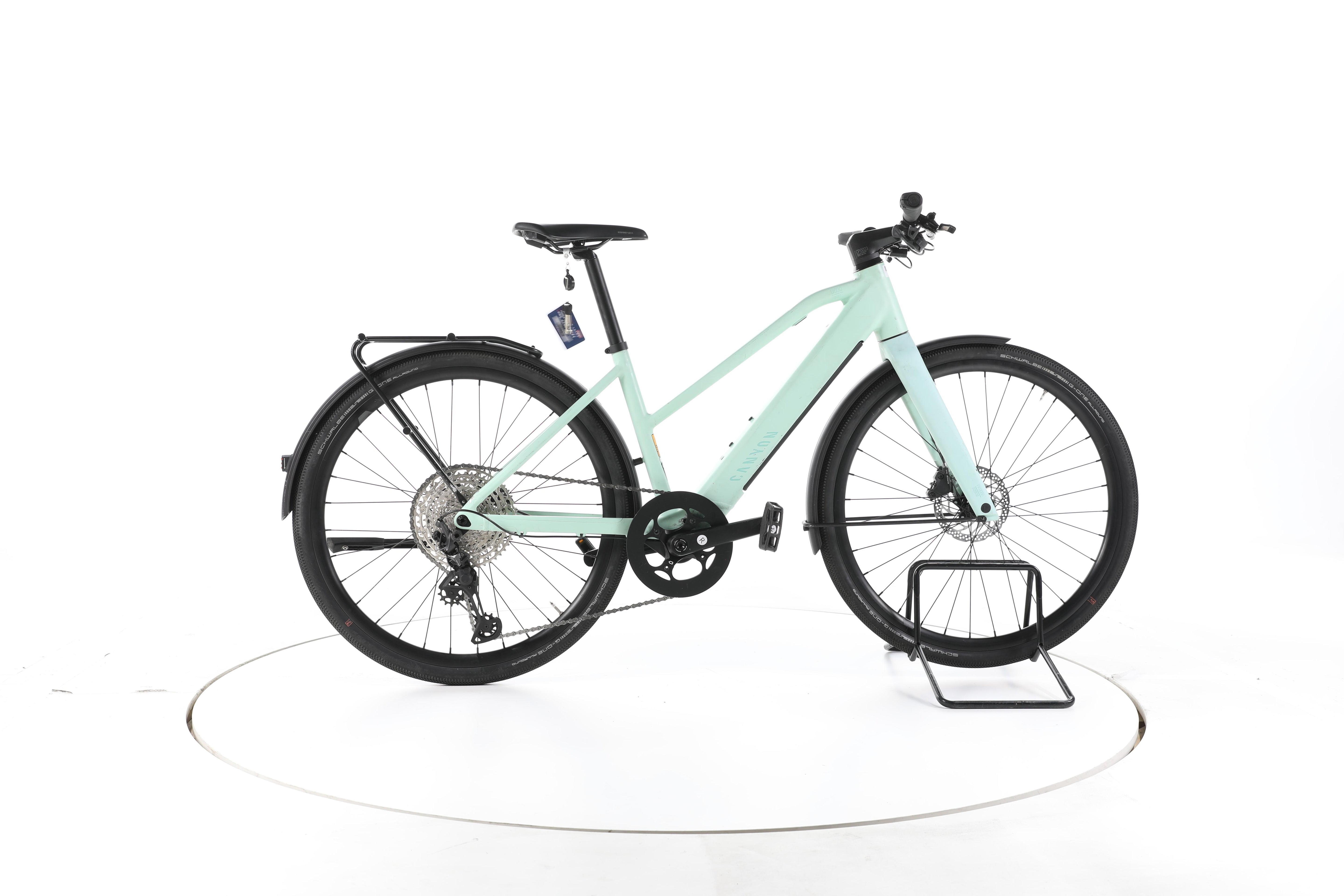 Canyon Commuter:ON 7 Trekking E-Bike - Image 1