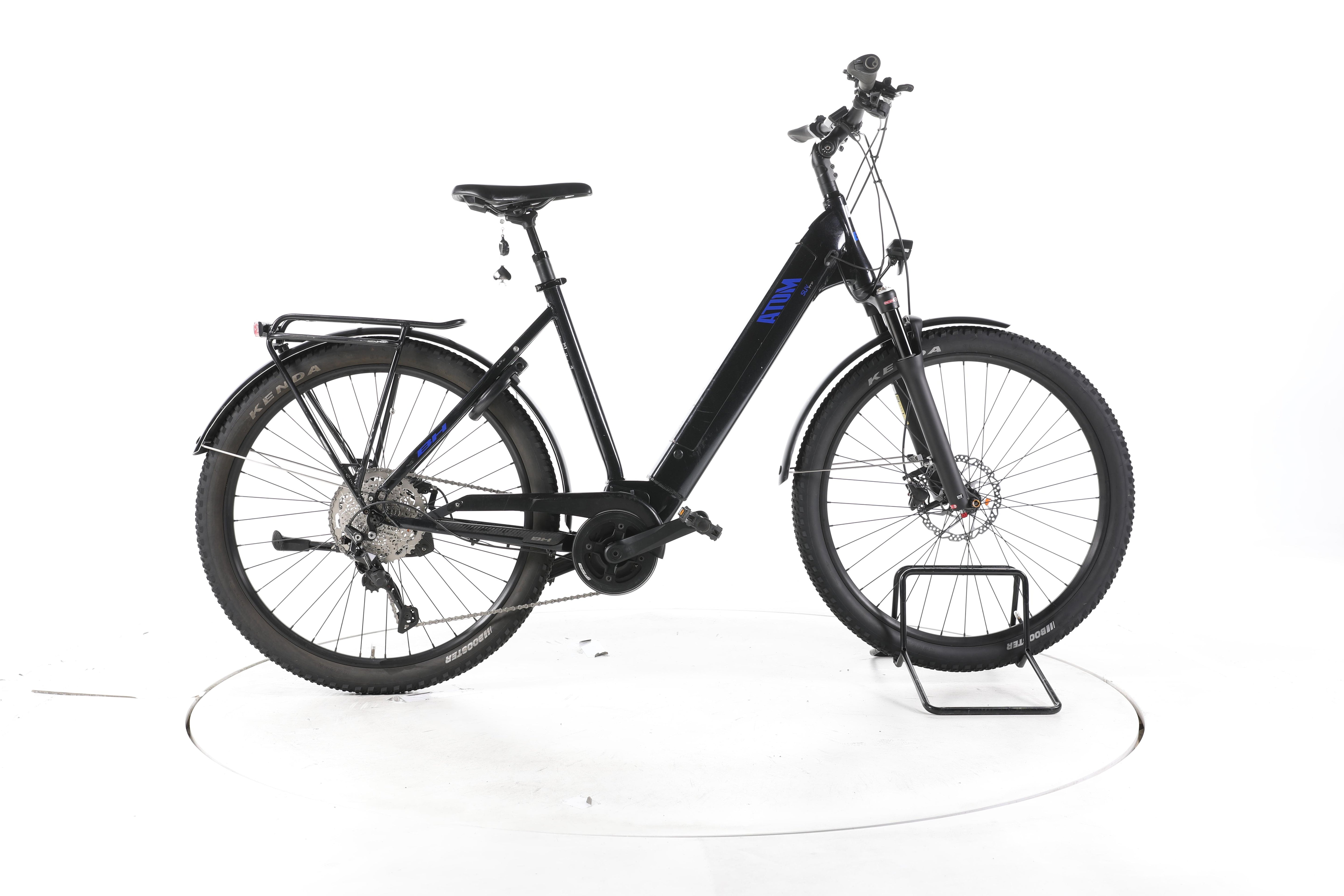 BH Bikes Atom SUV Trekking E-Bike Tiefeinsteiger - Image 1
