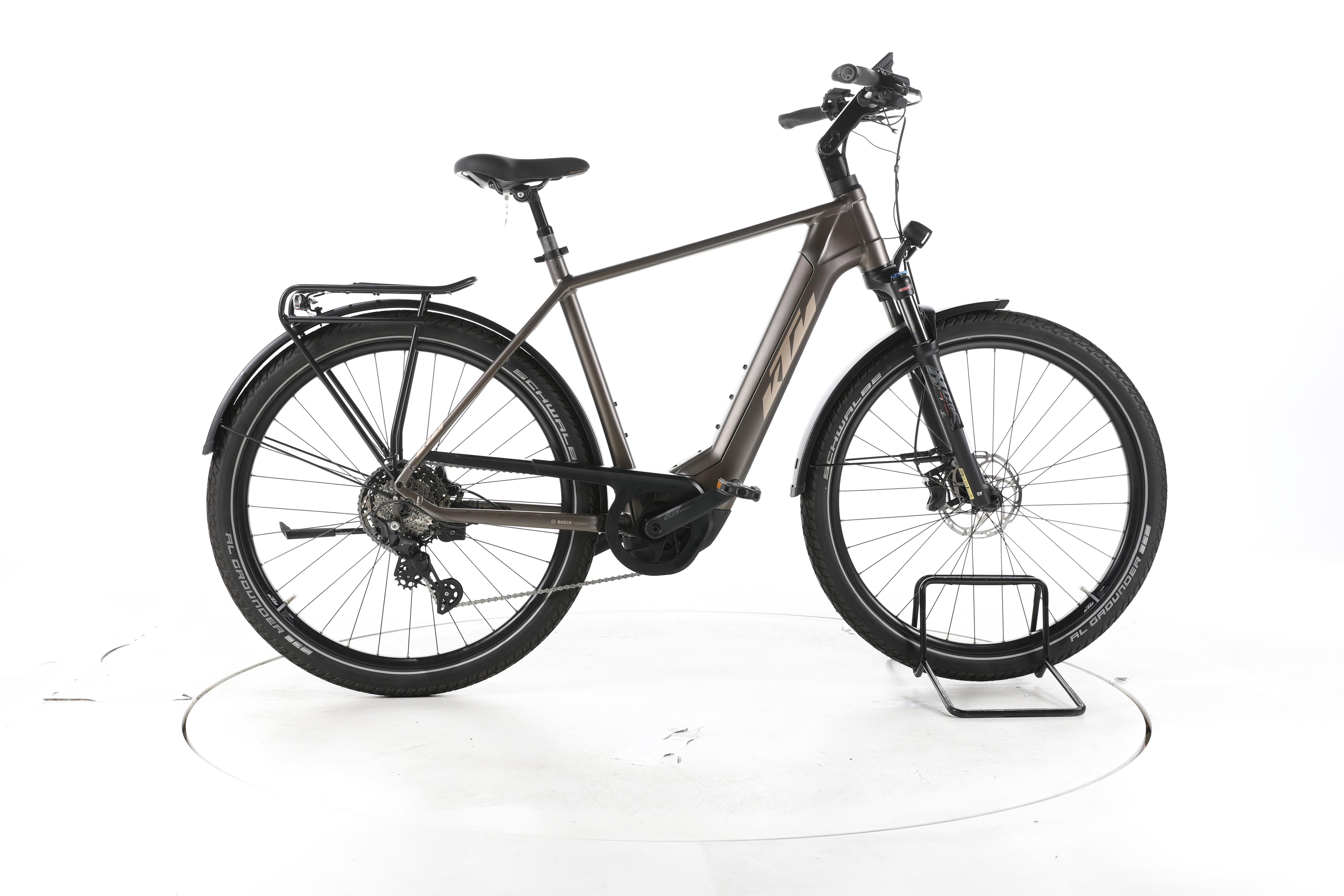 KTM Macina Gran 710 Trekking E-Bike Tiefeinsteiger - Image 1