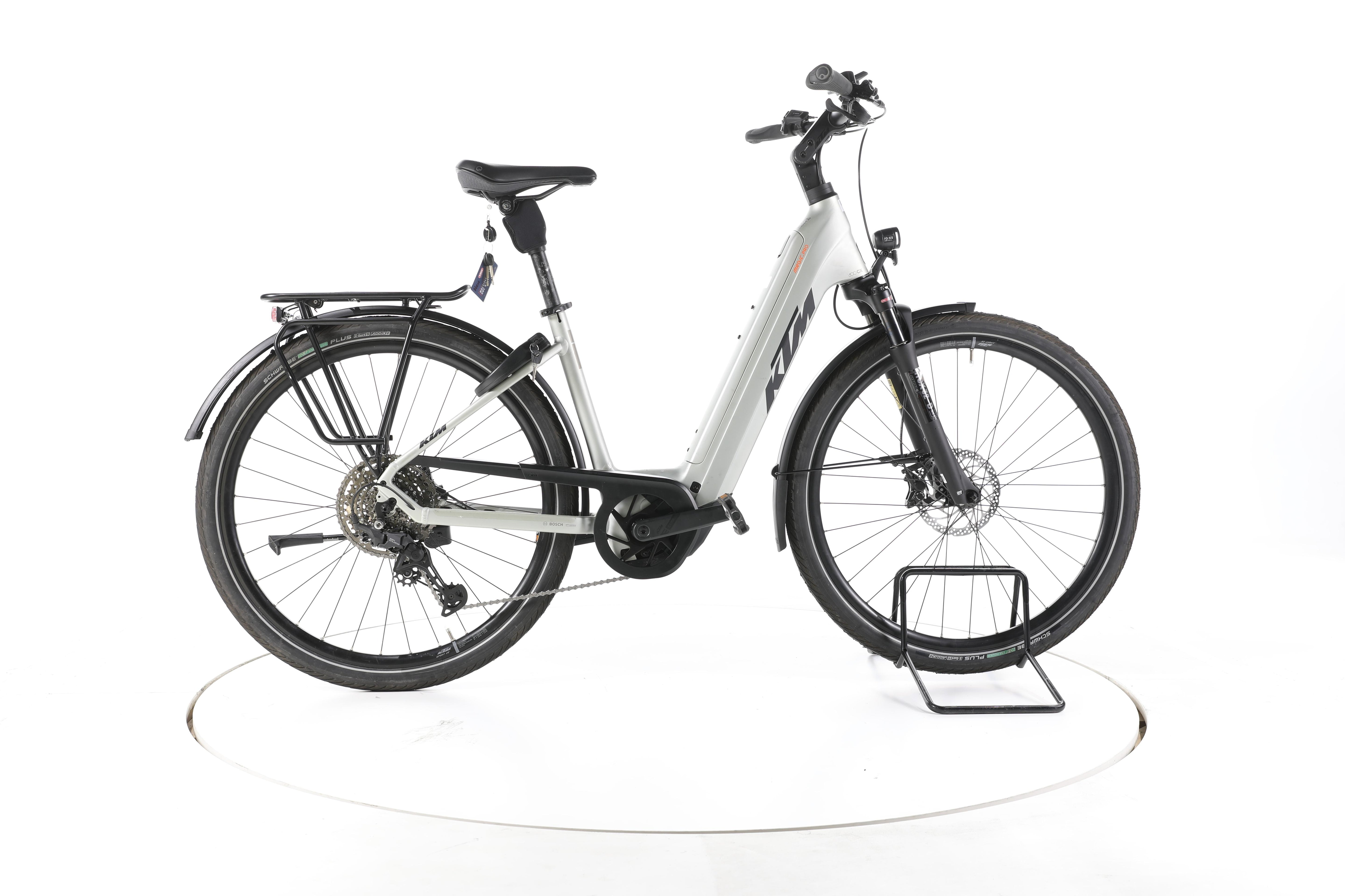 KTM Magic Pro Trekking E-Bike Tiefeinsteiger 2025 - Image 1