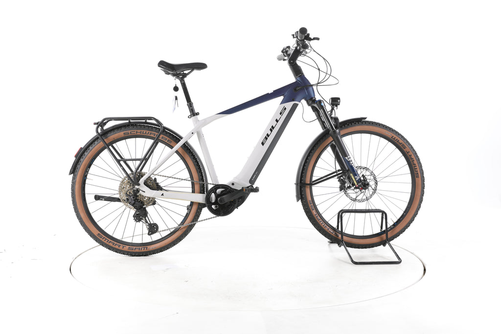 Bulls Iconic Evo 3 Trekking E-Bike 2024 - Image 1