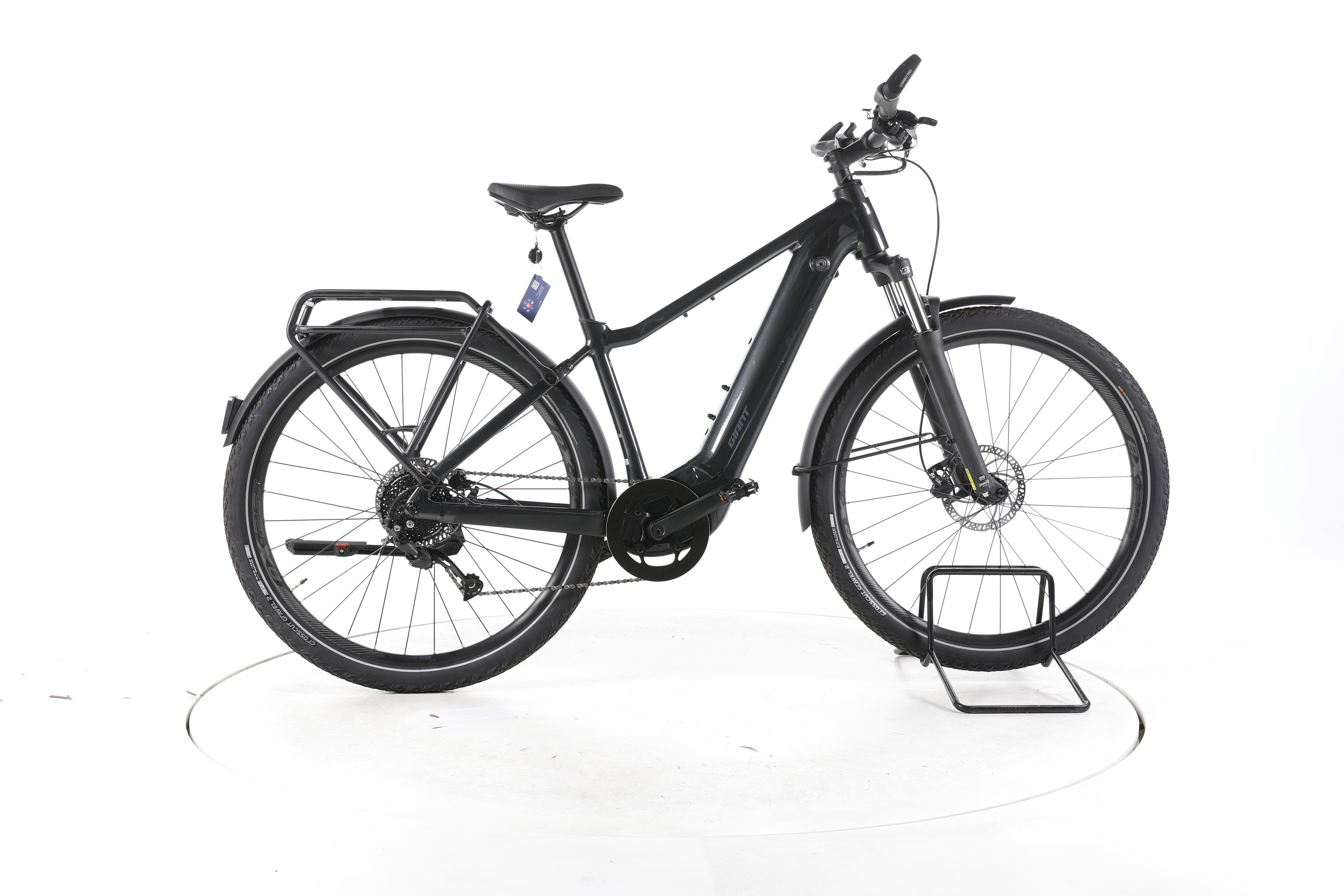Giant Explore E+ 2 Trekking E-Bike - Image 1