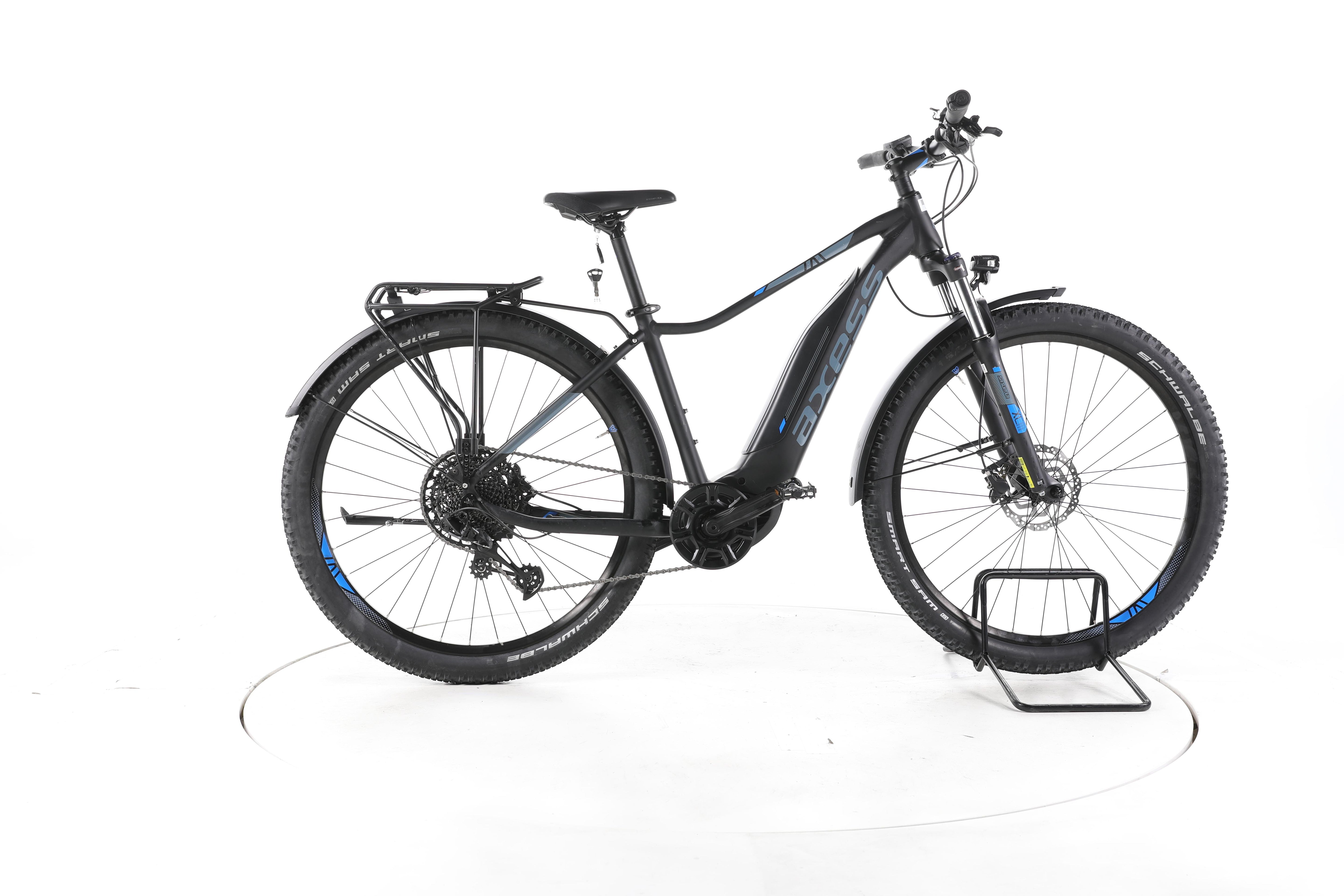 Axess Prime 29 Trekking E-Bike - Image 1