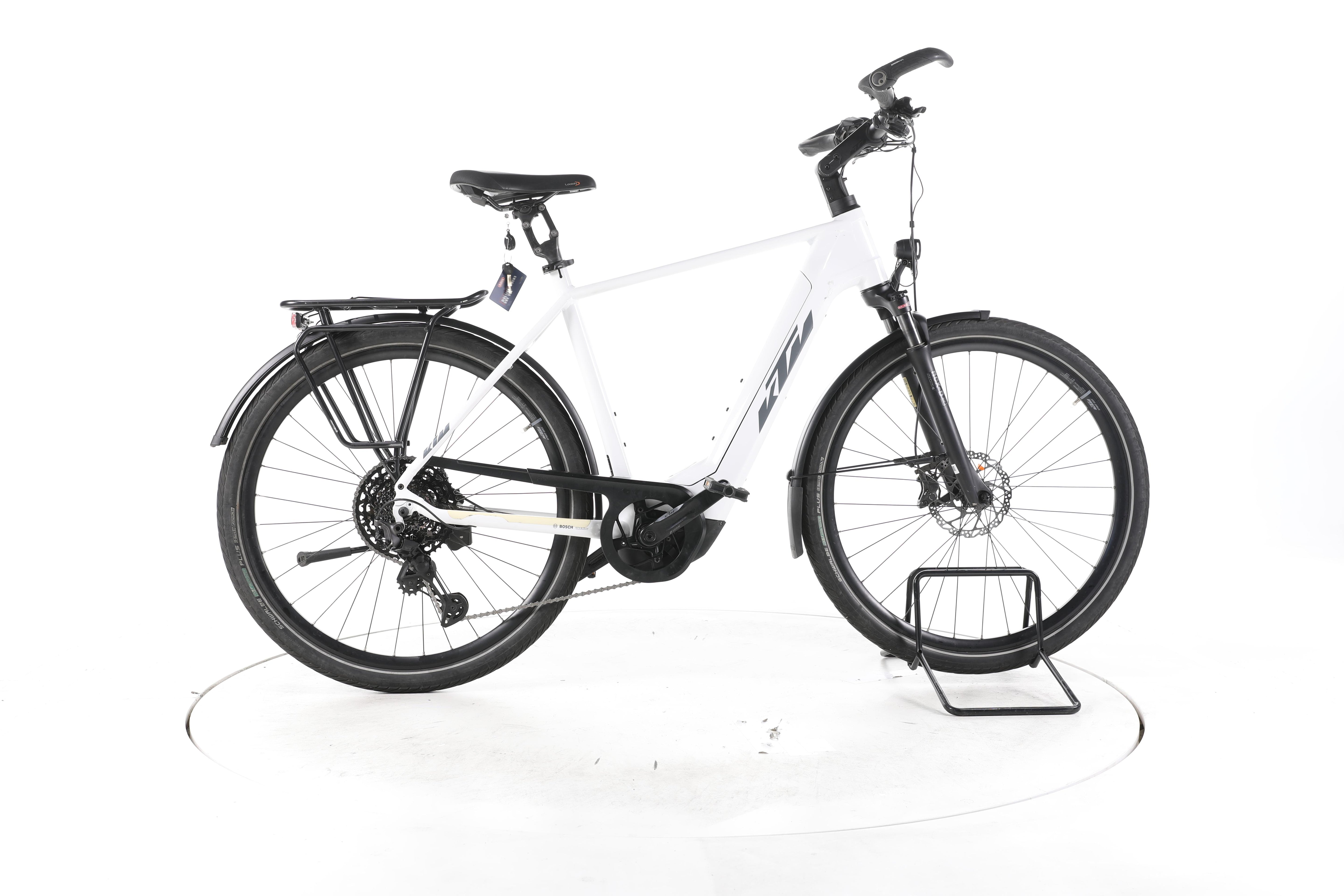 KTM Macina Style 720 Trekking E-Bike - Image 1