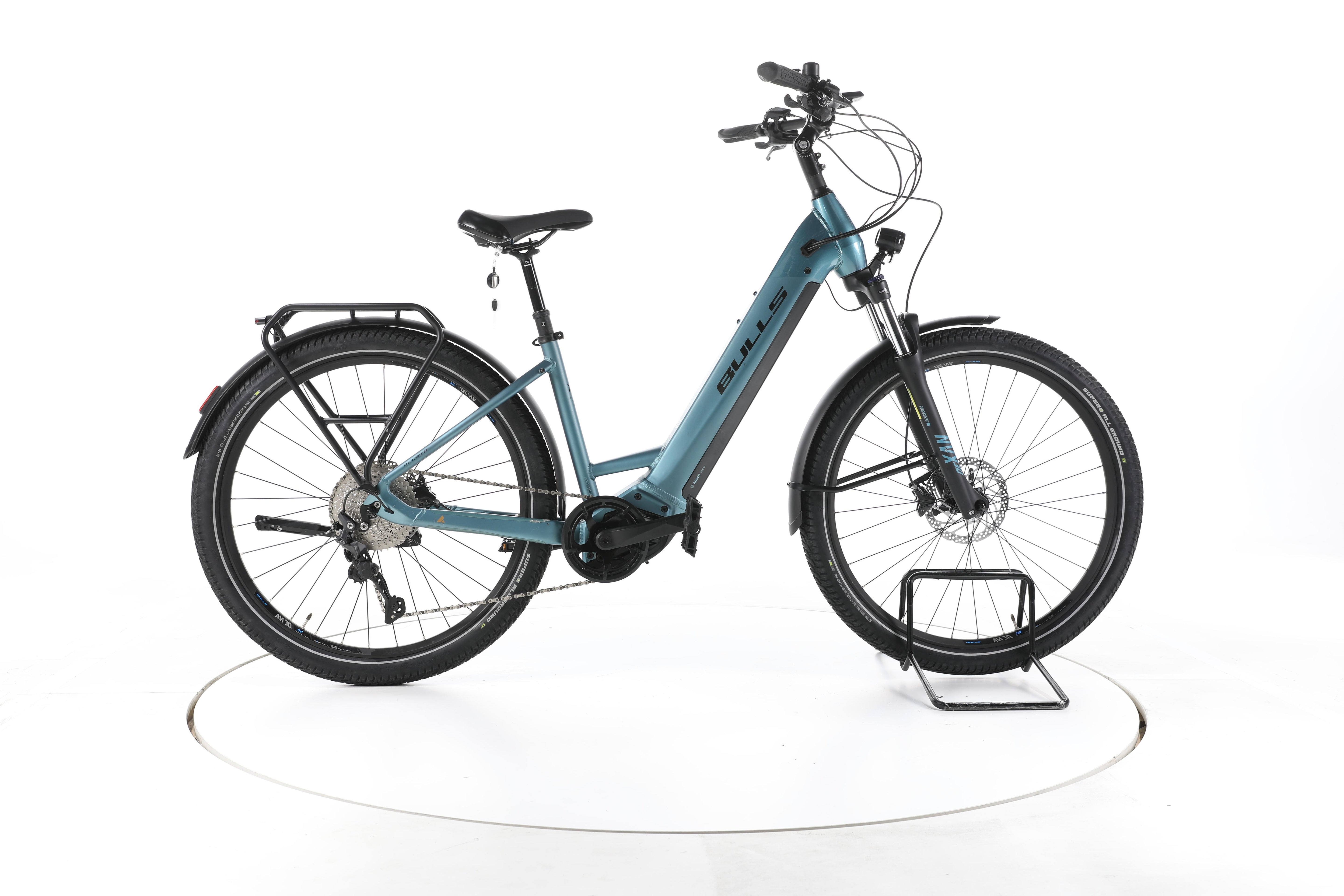 Bulls Iconic Evo 1 Trekking E-Bike Tiefeinsteiger - Image 1