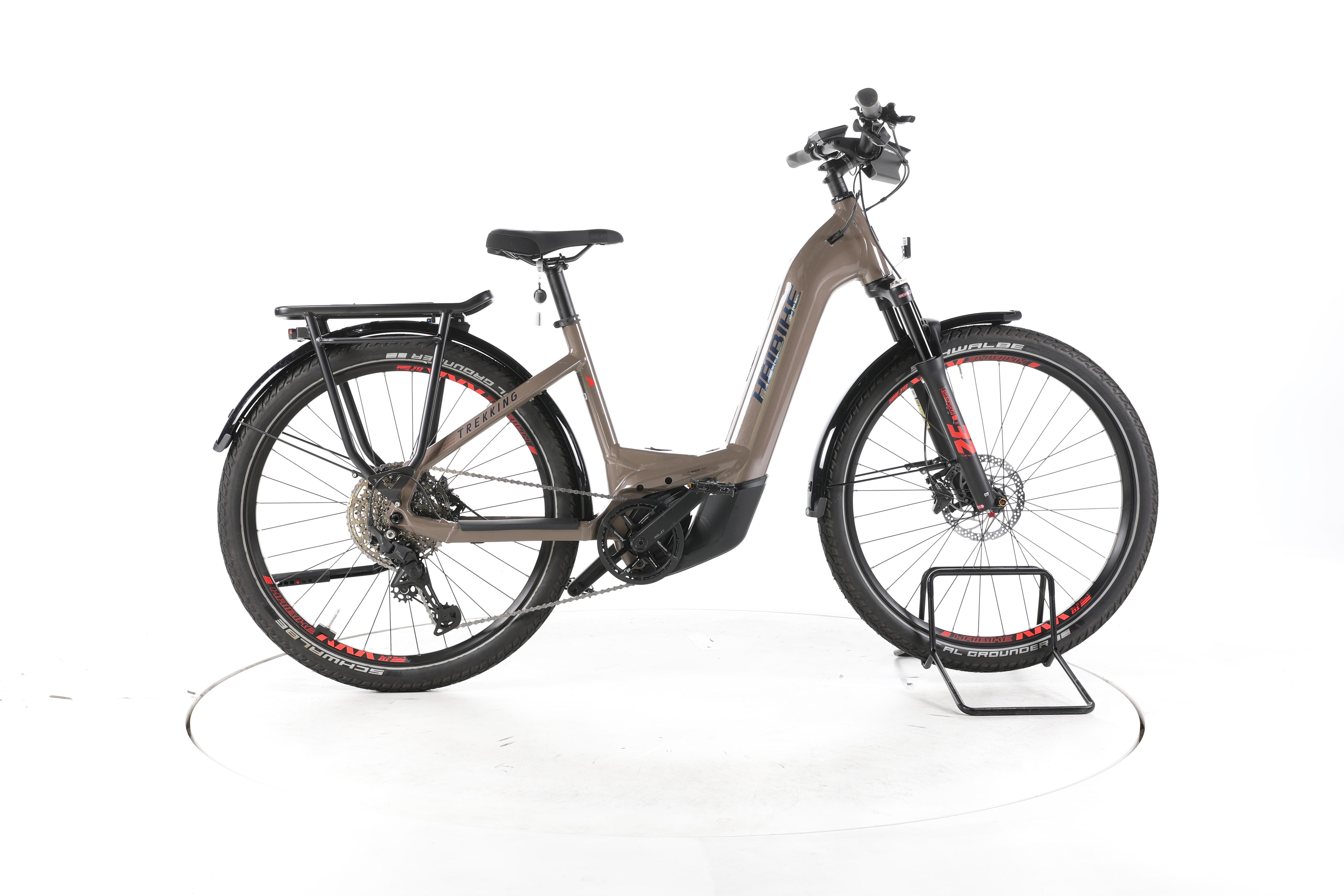 Haibike Trekking 8 Trekking E-Bike Tiefeinsteiger 2024 - Image 1