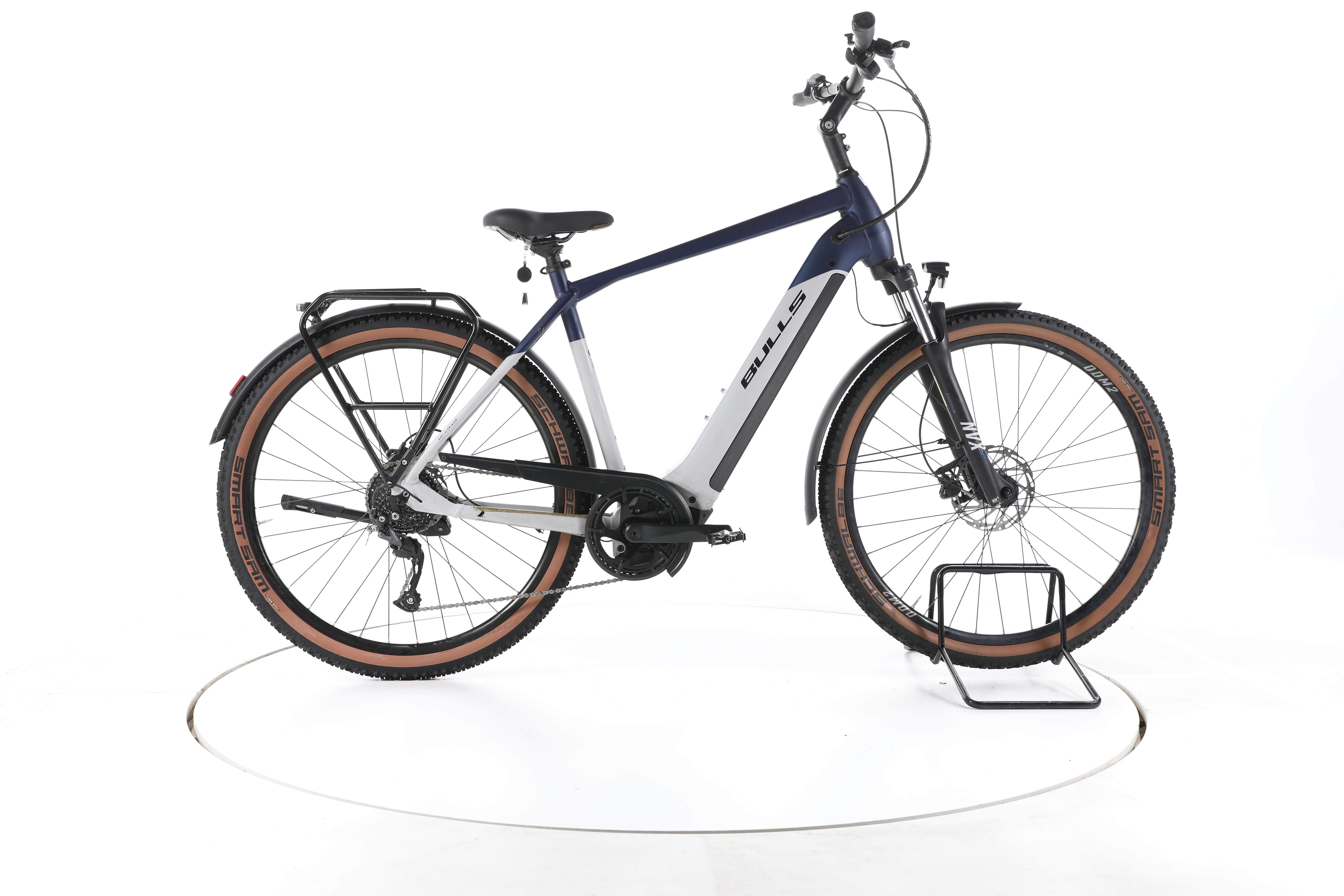 Bulls Cross EVO Trekking E-Bike - Image 1