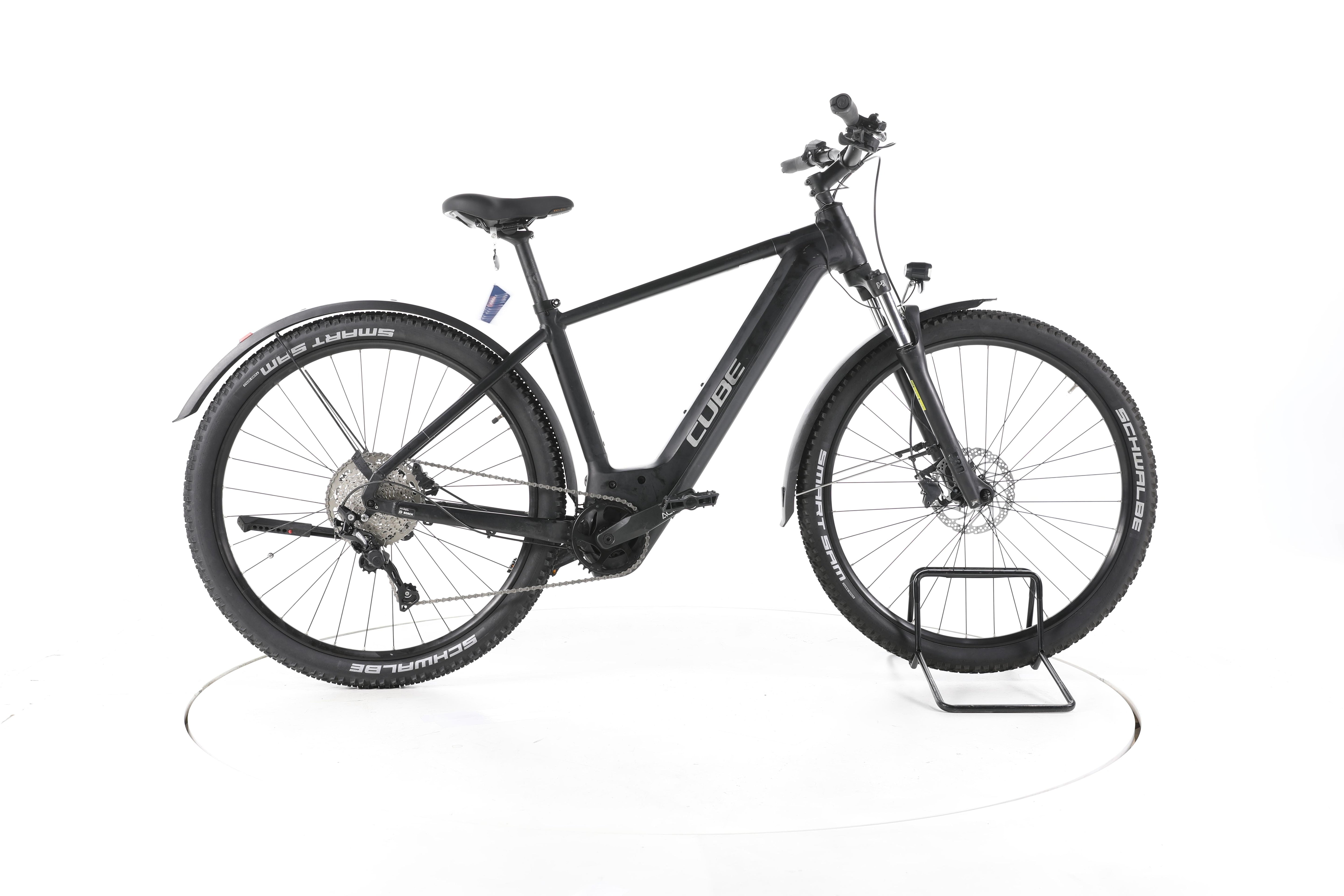 Cube Nuride Hybrid Pro Trekking E-Bike - Image 1