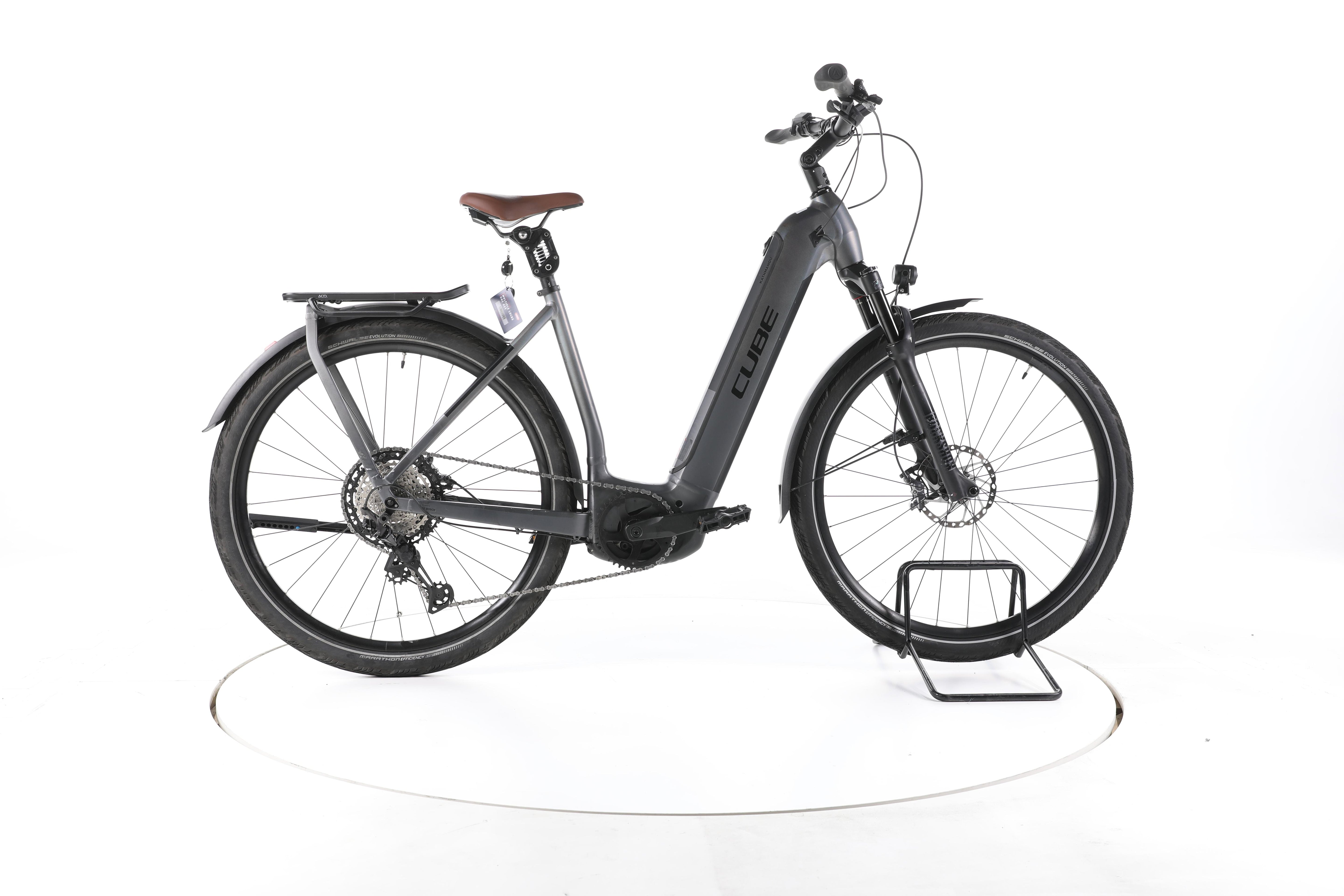 Cube Kathmandu Hybrid SLT Trekking E-Bike Tiefeinsteiger - Image 1