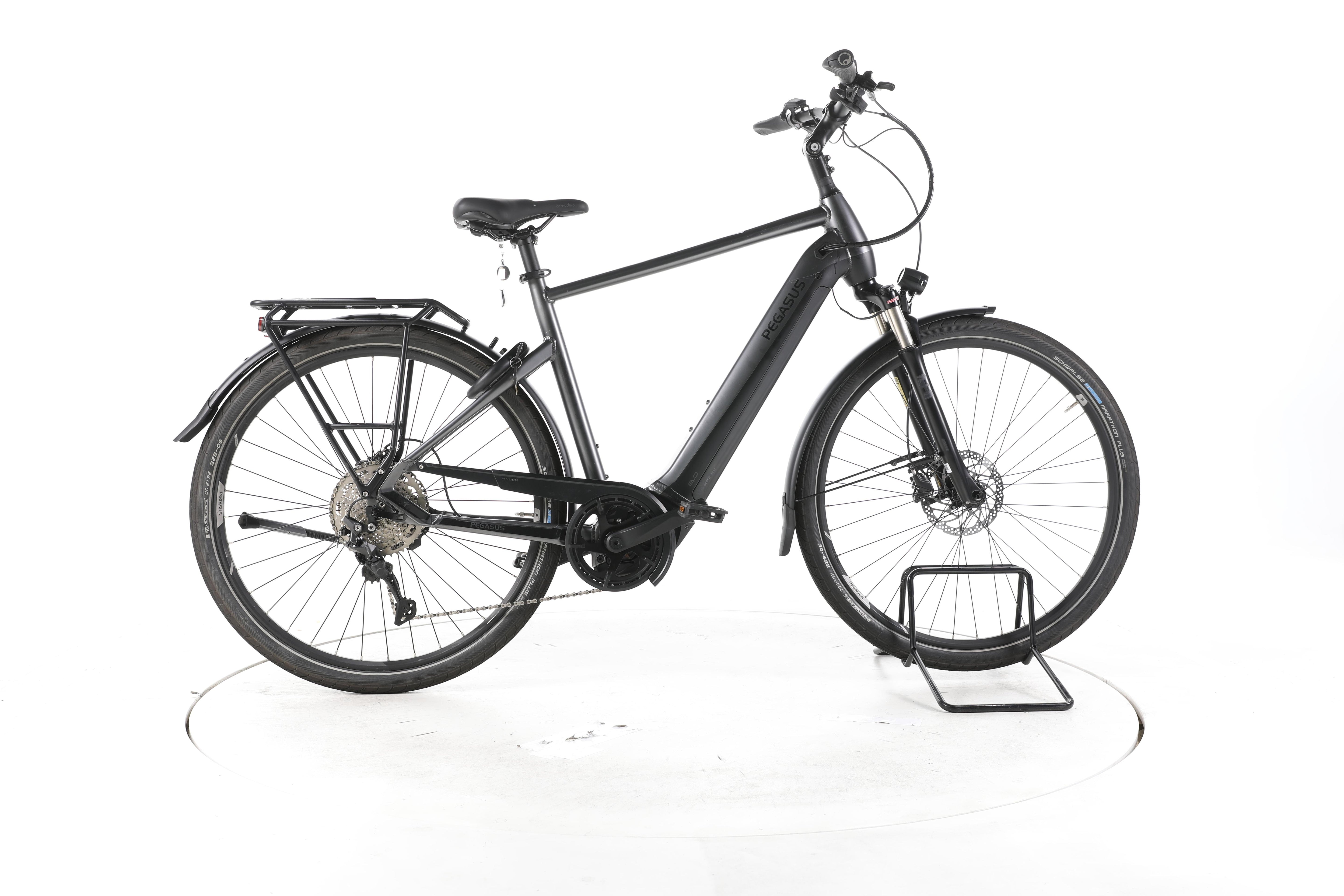 Pegasus Premio Evo 10 Lite Trekking E-Bike - Image 1