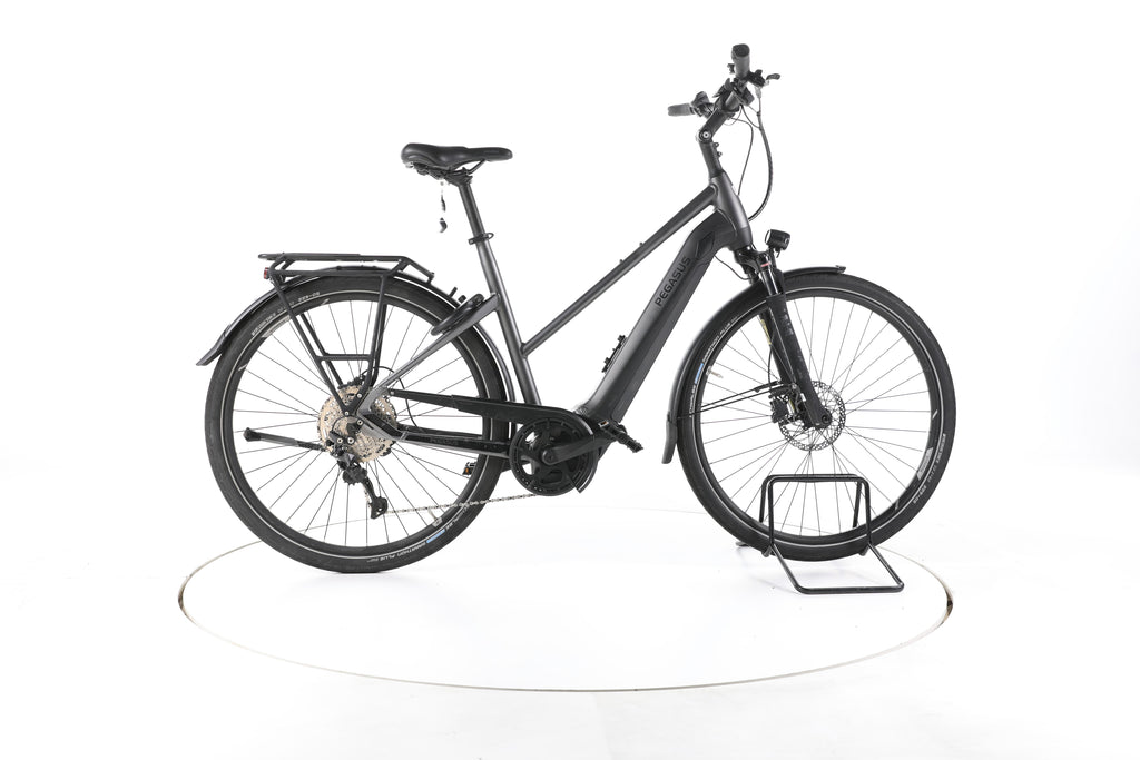 Pegasus Premio EVO 10 Lite Trekking E-Bike - Image 1