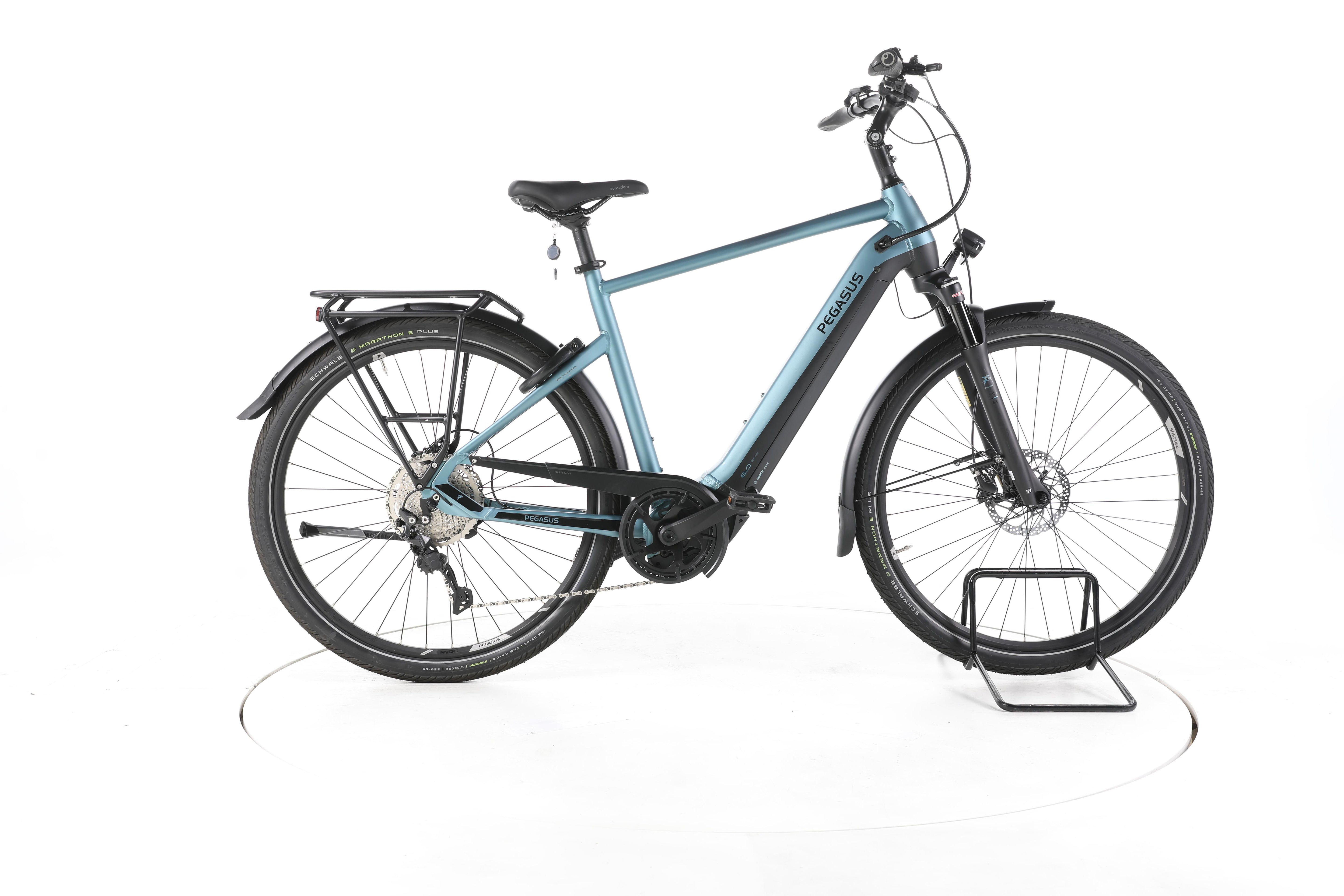 Pegasus Premio EVO Lite Trekking E-Bike - Image 1