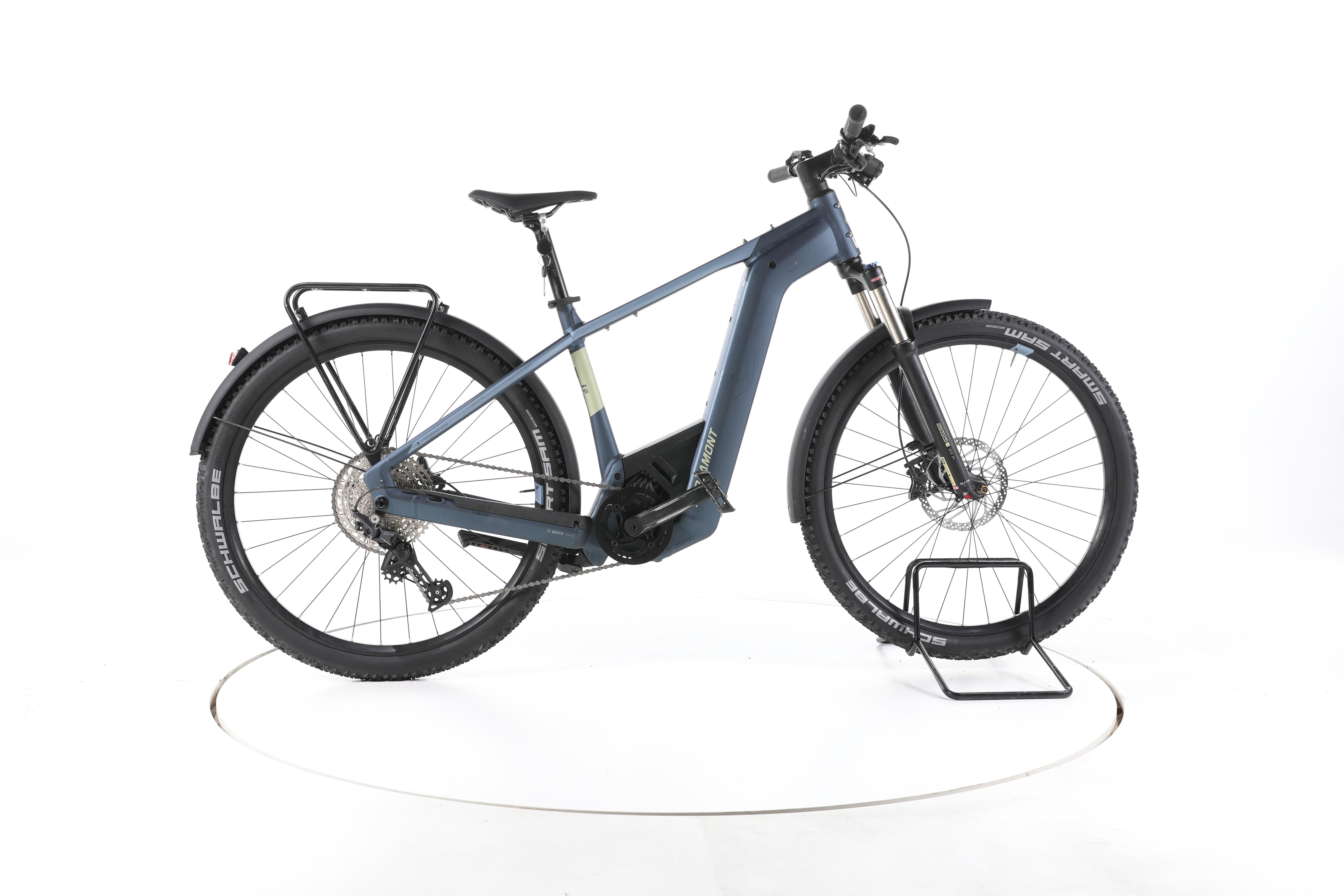 Bergamont E-Revox Premium Pro EQ Trekking E-Bike - Image 1