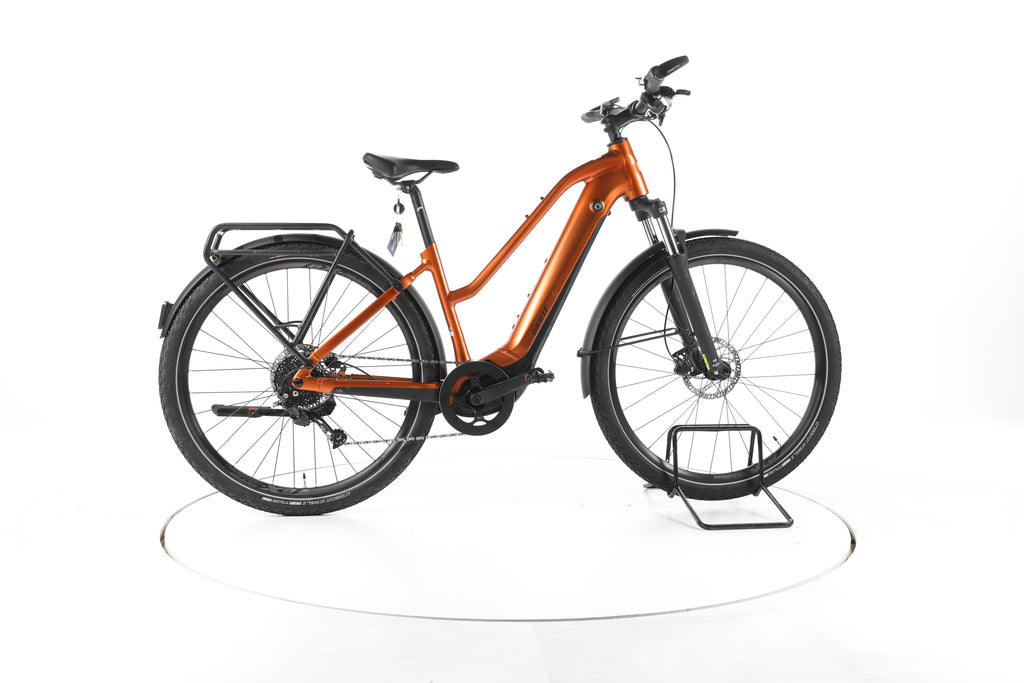 Giant Explore E+ 2 Trekking E-Bike - Image 1