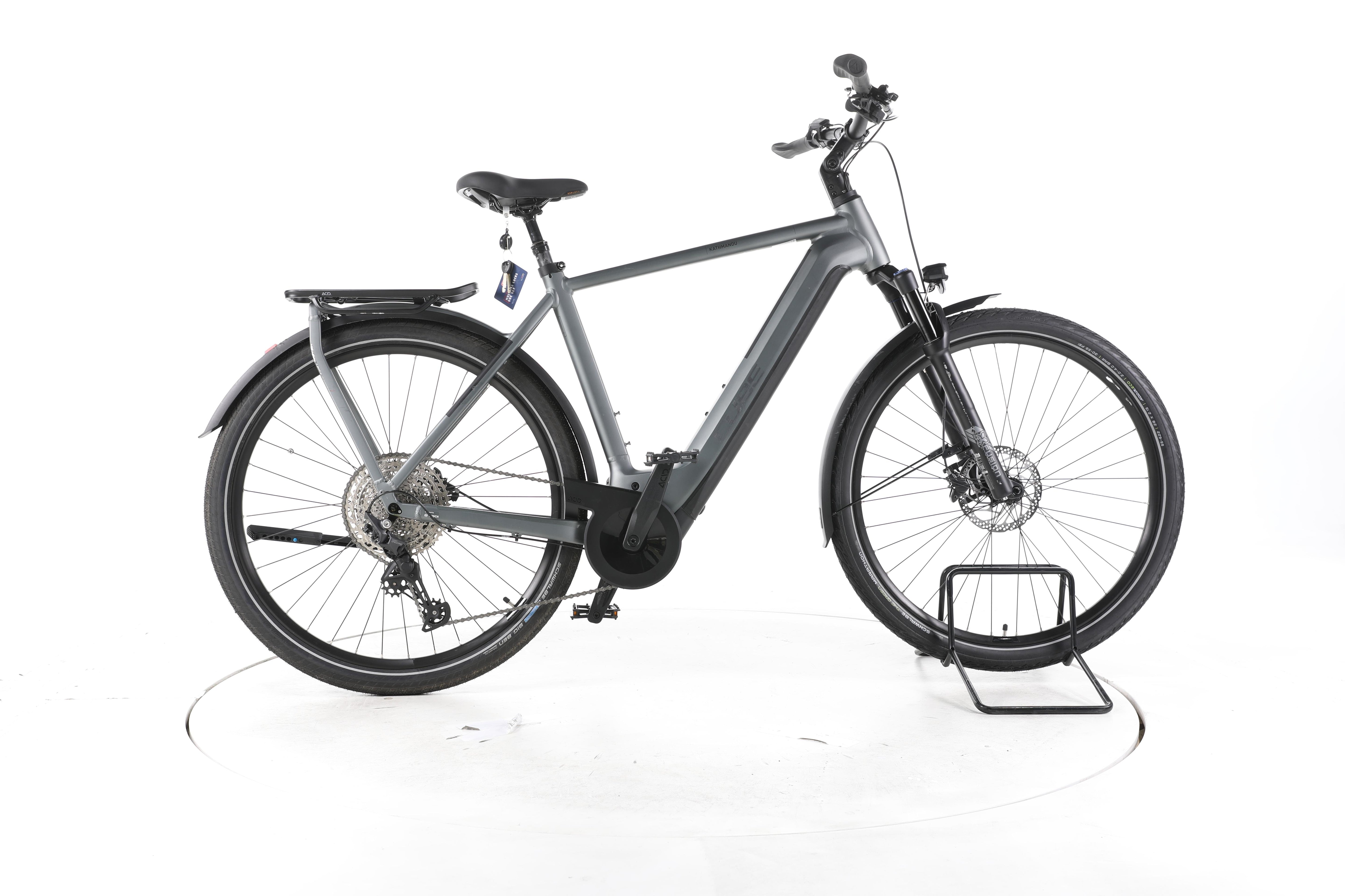 Cube Kathmandu Hybrid Pro Trekking E-Bike - Image 1