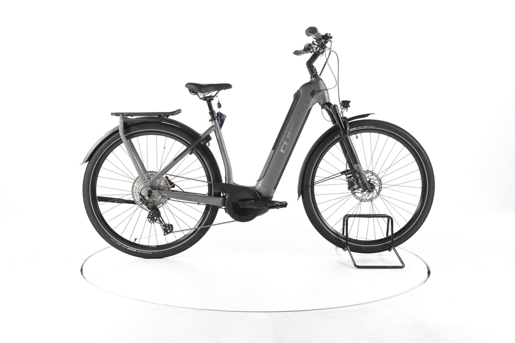 Cube Kathmandu Hybrid Pro Trekking E-Bike Tiefeinsteiger - Image 1