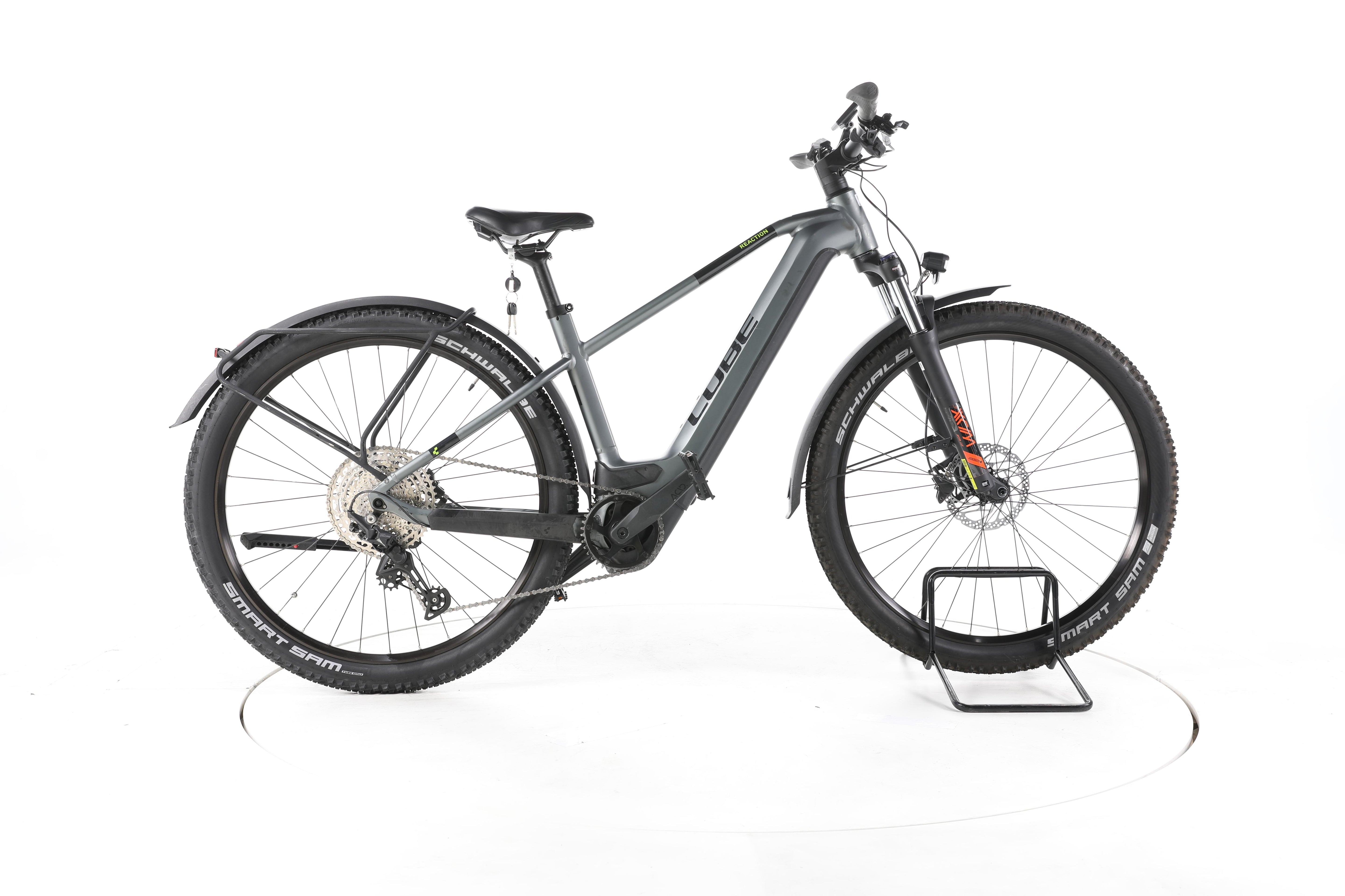 Cube Reaction Hybrid Pro Trekking E-Bike - Image 1