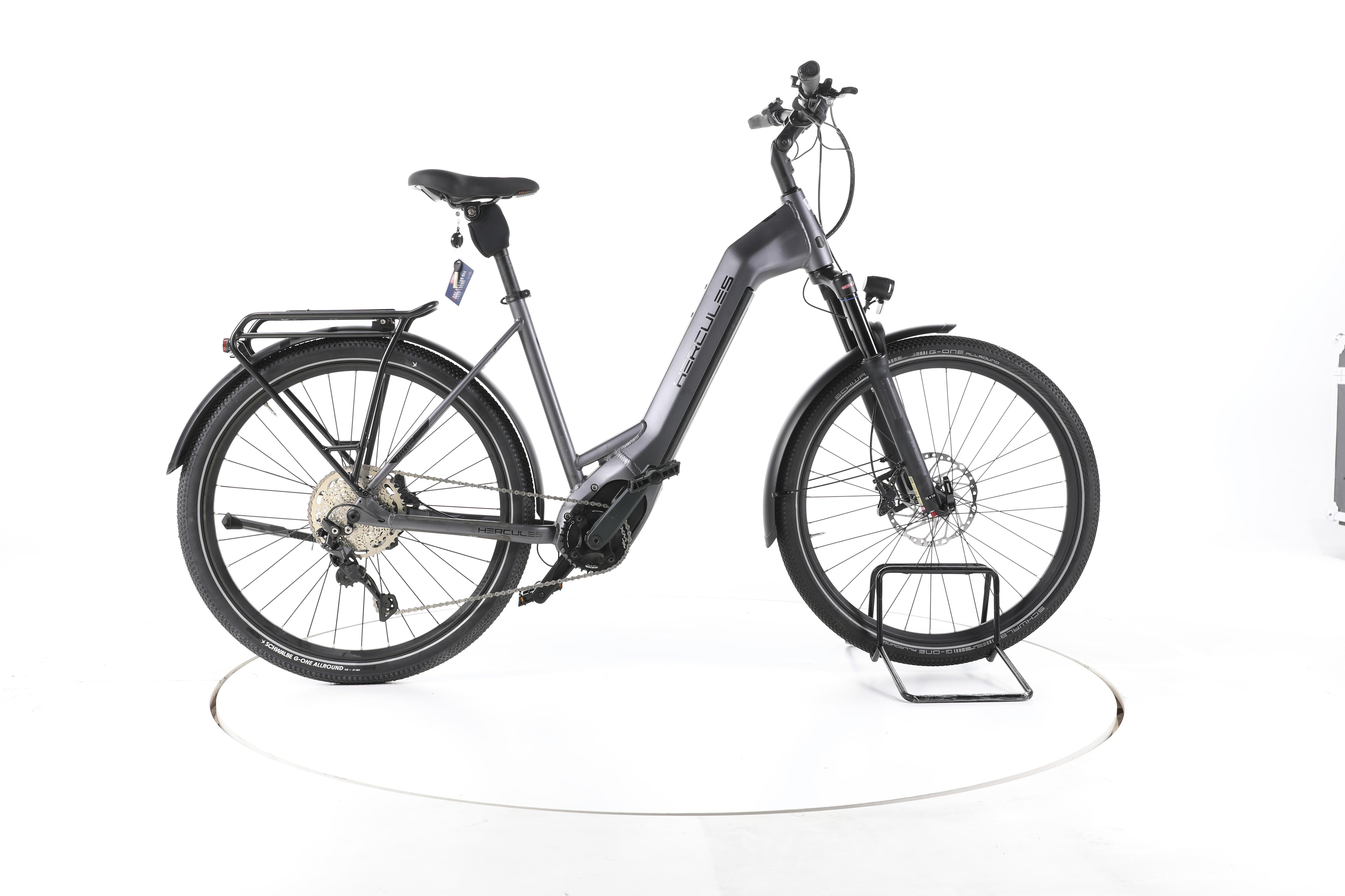 Hercules Pasero SUV I-10 Trekking E-Bike Tiefeinsteiger - Image 1