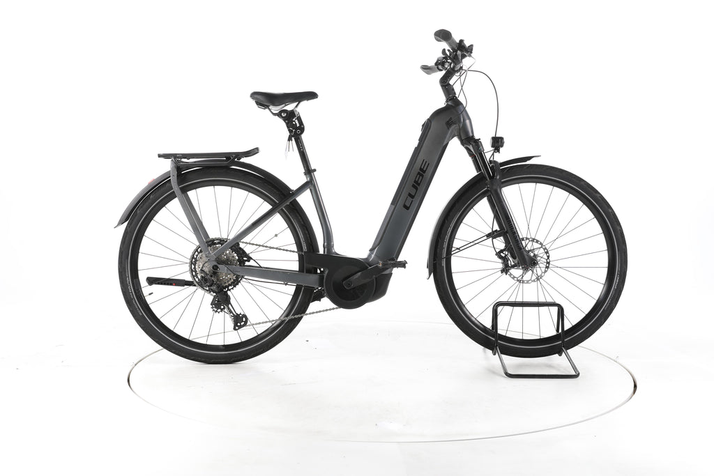 Cube Kathmandu Hybrid SLT Trekking E-Bike Tiefeinsteiger - Image 1