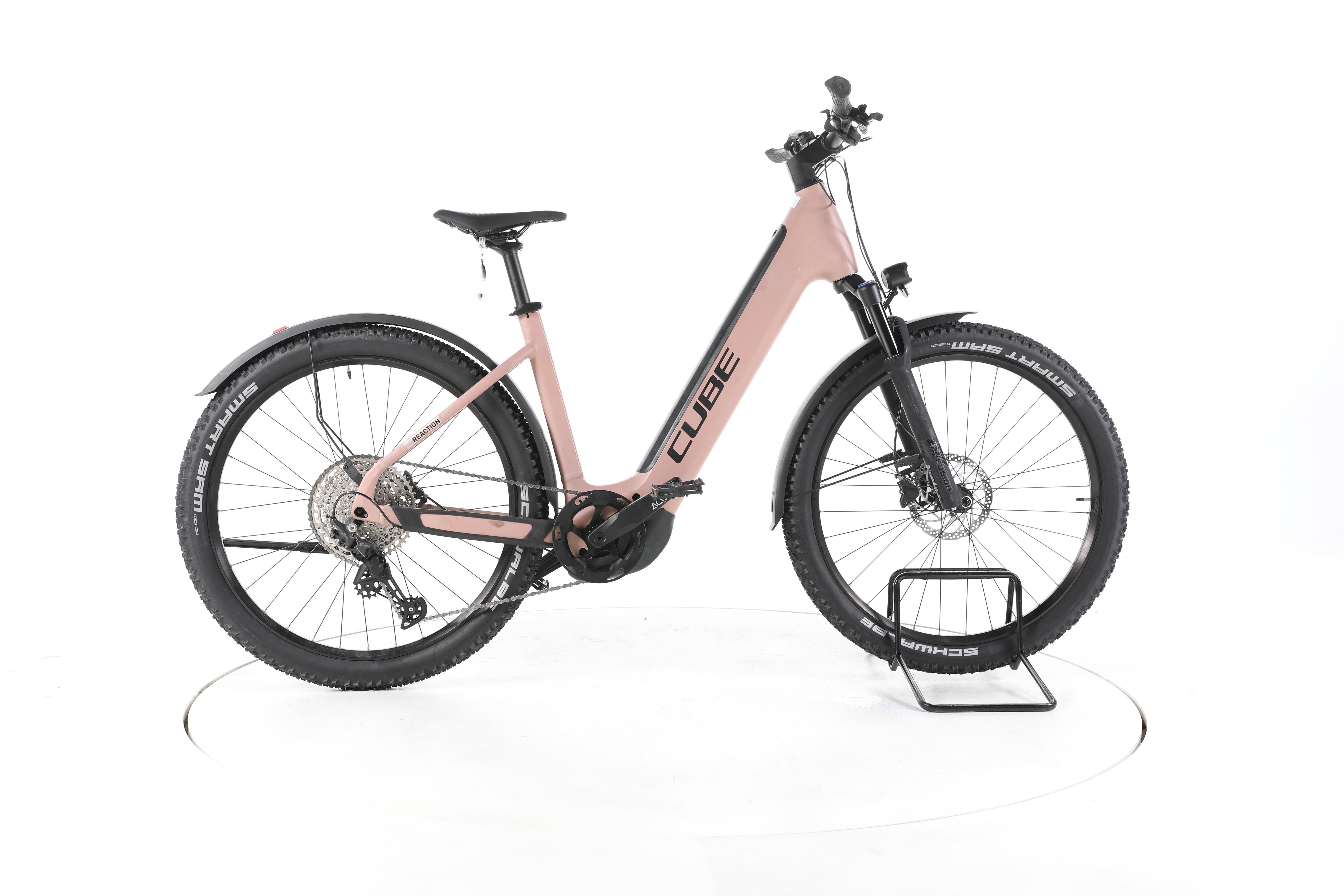 Cube Reaction Hybrid Pro Trekking E-Bike Tiefeinsteiger - Image 1
