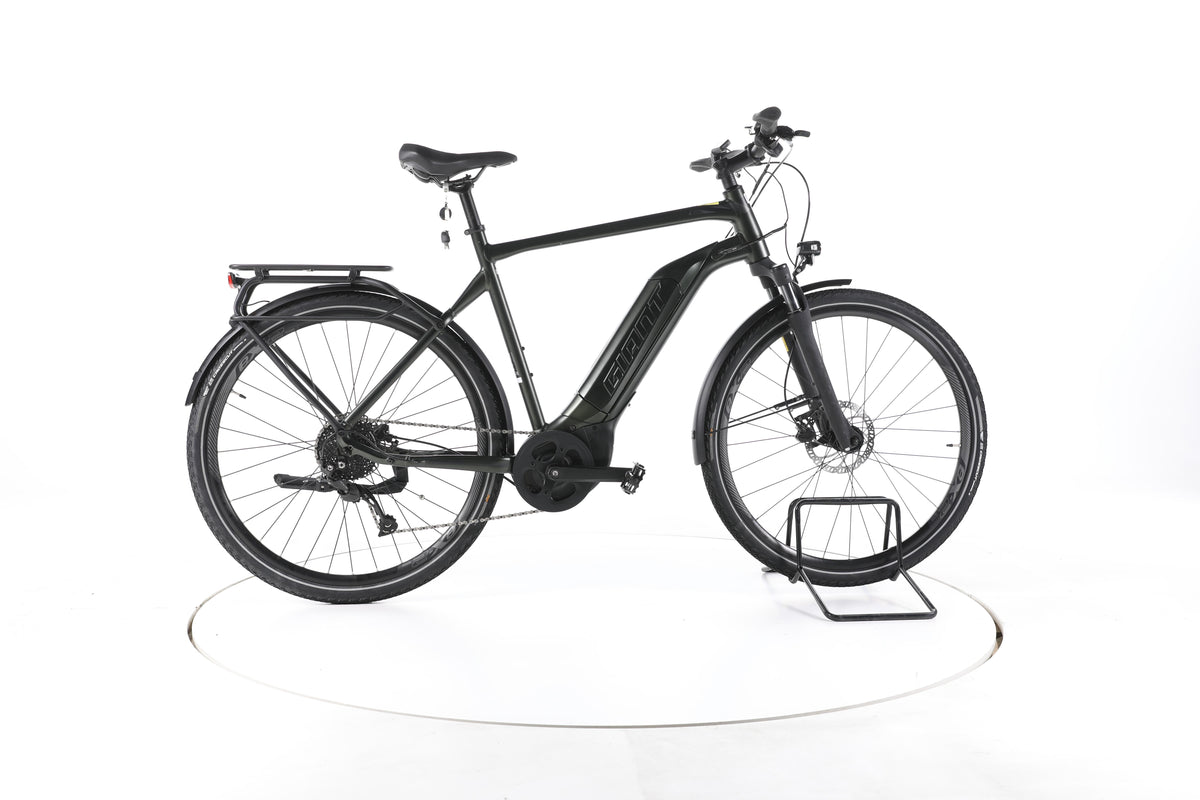Giant Explore E+ 3 Trekking E-Bike - Image 1