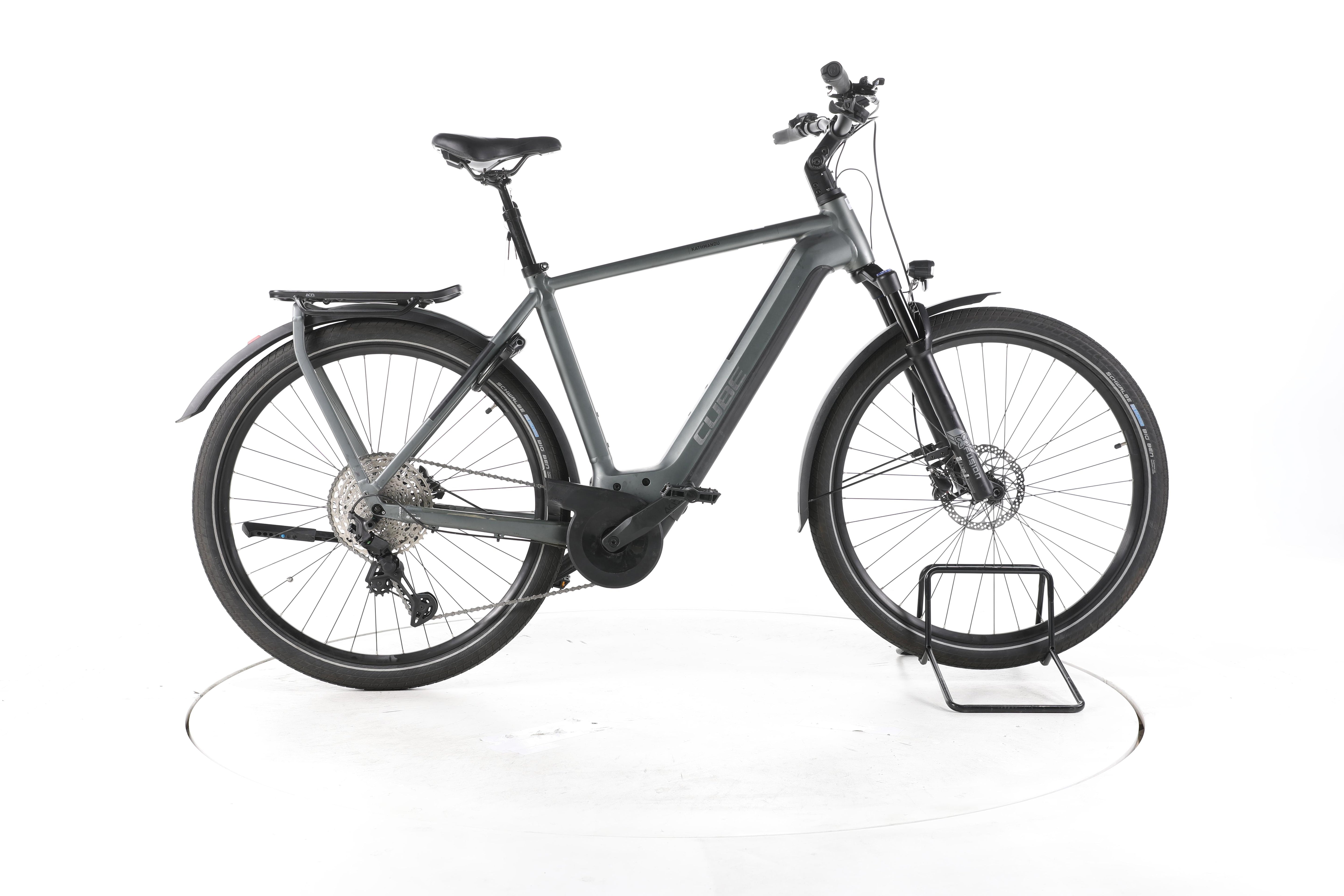 Cube Kathmandu Hybrid Pro Trekking E-Bike - Image 1