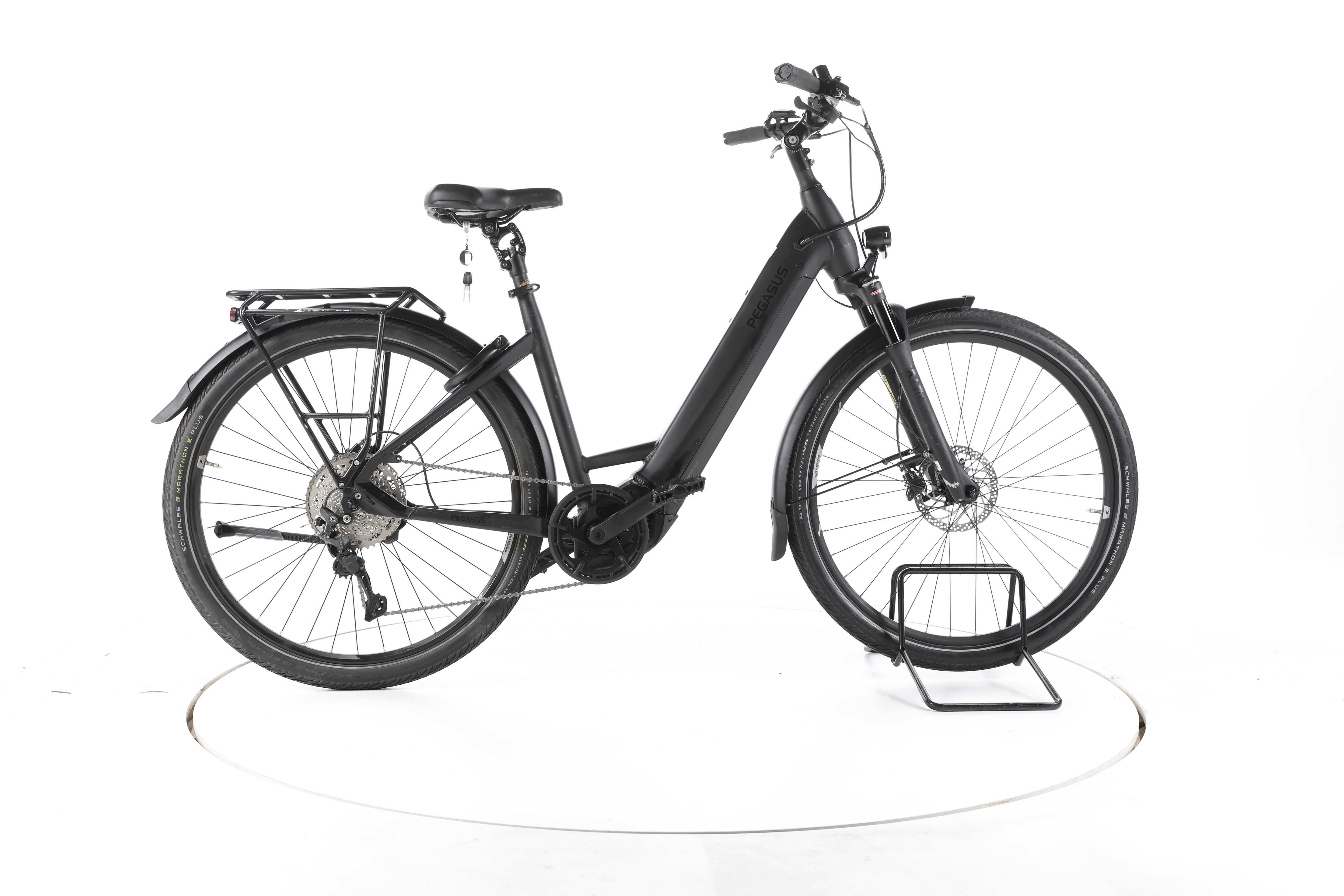 Pegasus Premio Evo 10Lite Trekking E-Bike Tiefeinsteiger 2025 - Image 1